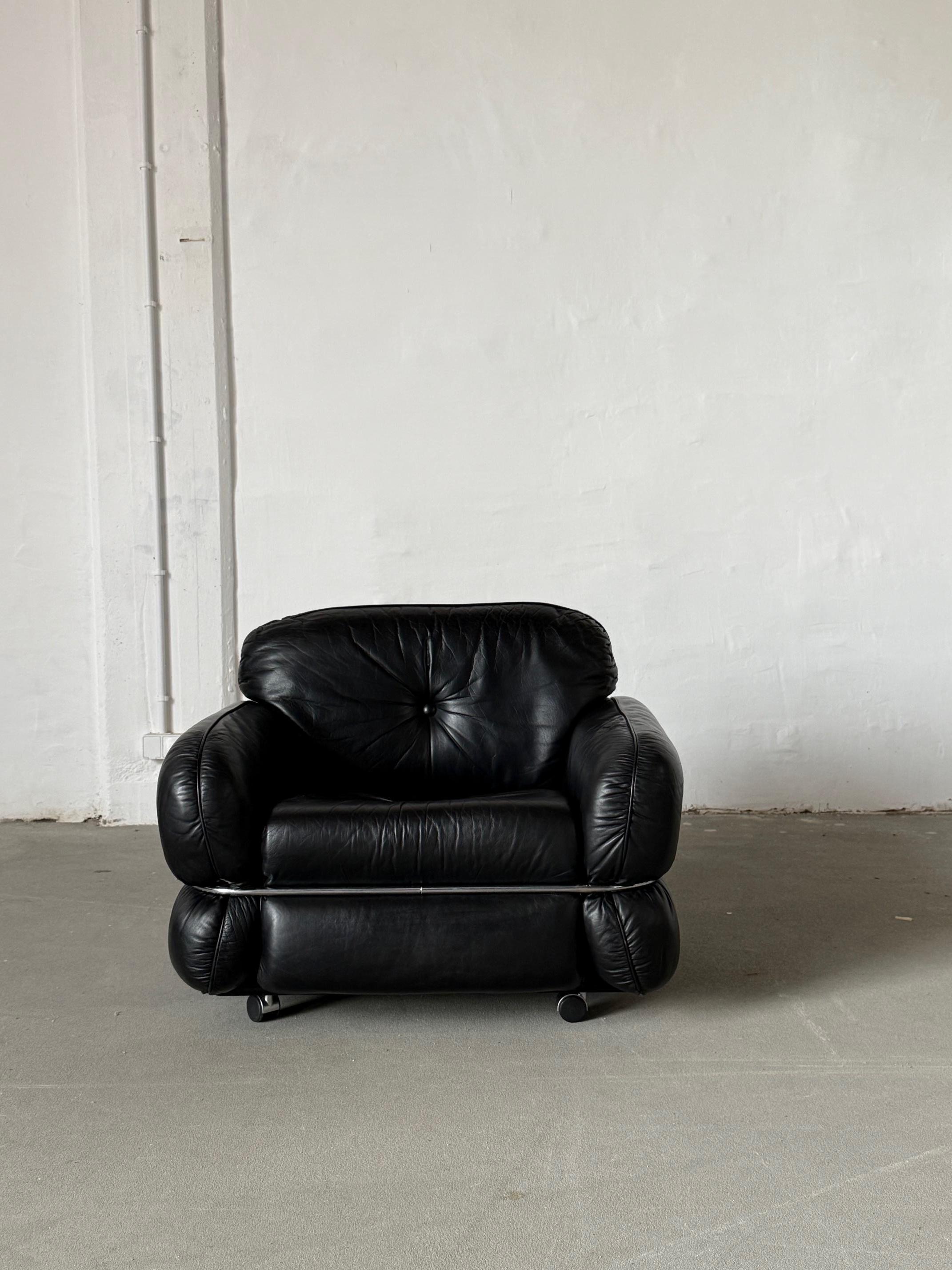 Fin du 20e siècle Fauteuil en cuir noir 