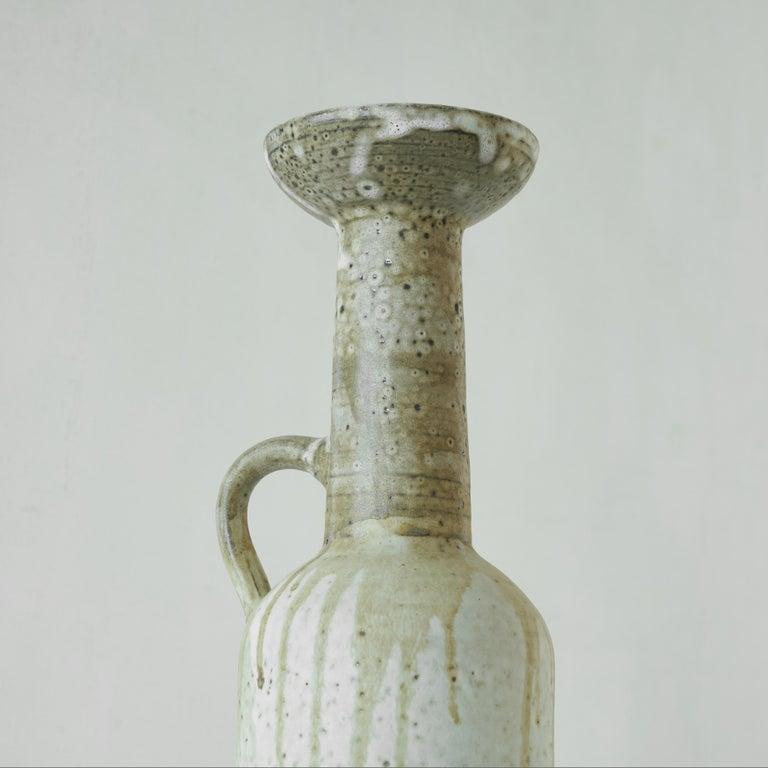 XX secolo Vaso o brocca in Studio Pottery di metà secolo di Hannie Mein in vendita