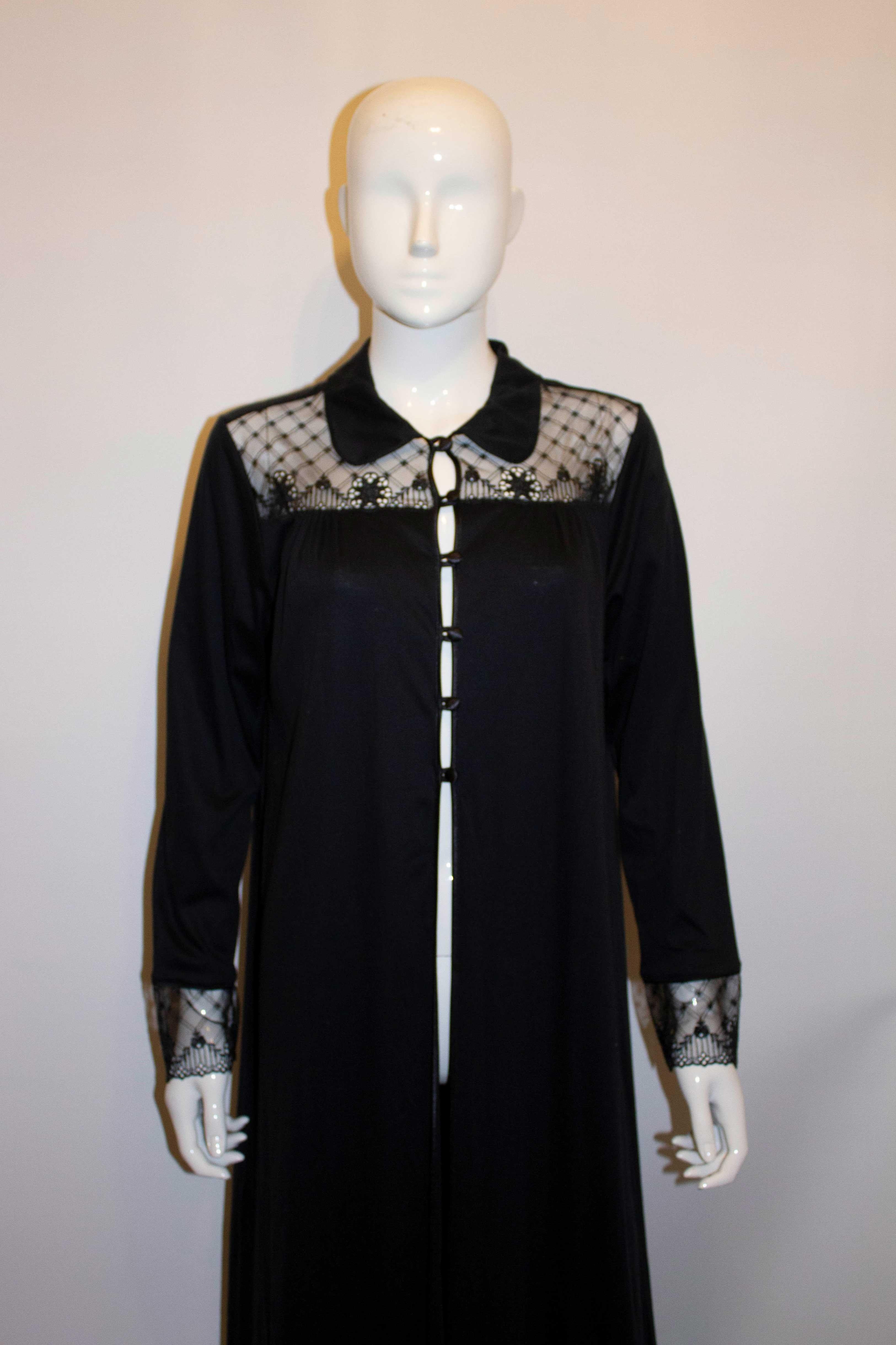Hanro Black Cotton and Lace Dressing Coat For Sale 1
