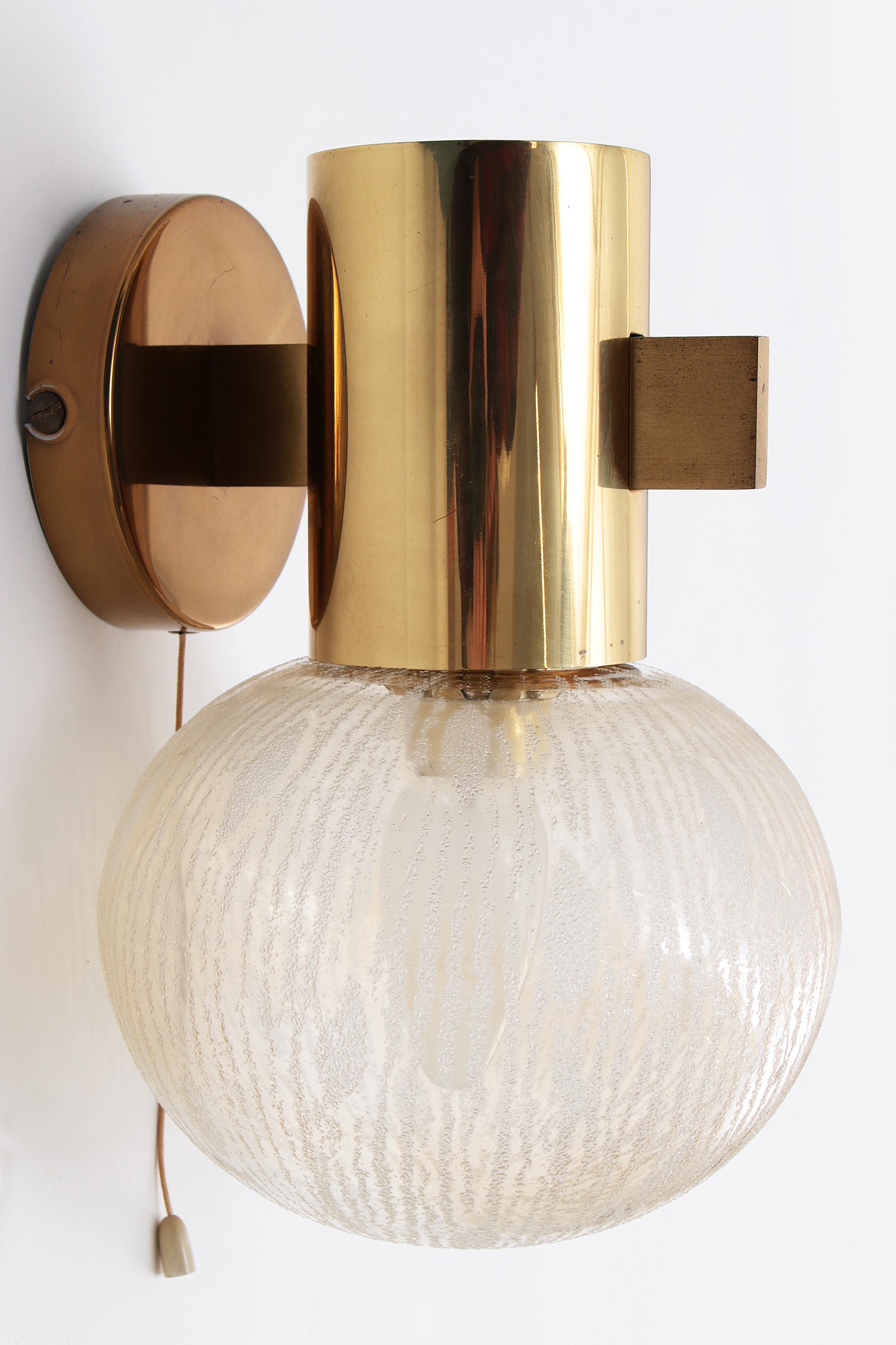 Hans-Agne Jakobsen brass wall lamp with glass Sweden 1960 For Sale 2
