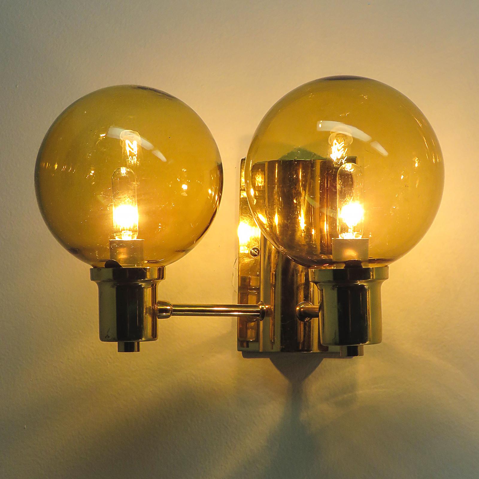 Hans Agnes Jakobsen, lampes murales à double bras, 1950 en vente 1