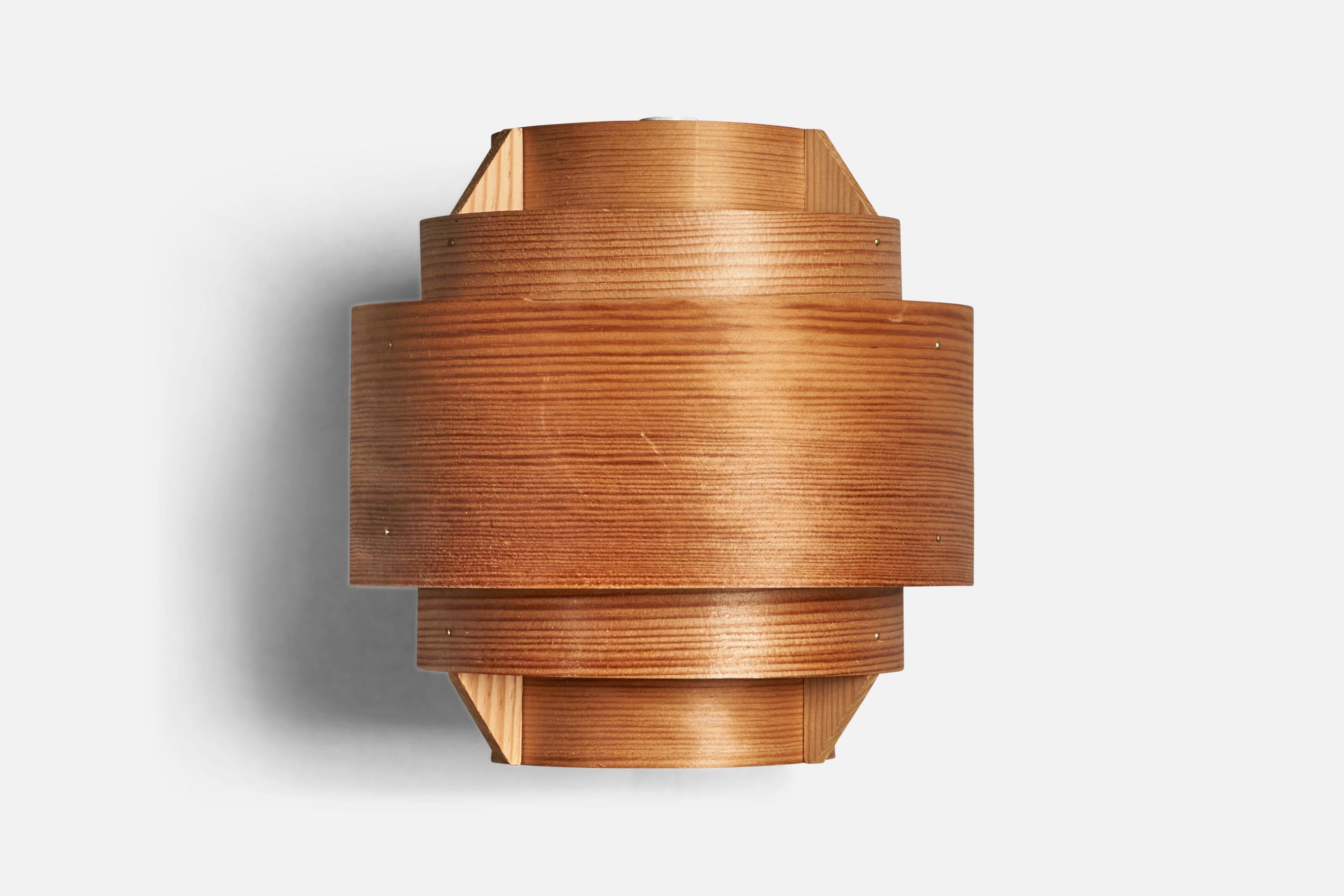 Post-Modern Hans-Agne Jakobssen, Wall Light, Pine, Sweden, 1970s For Sale