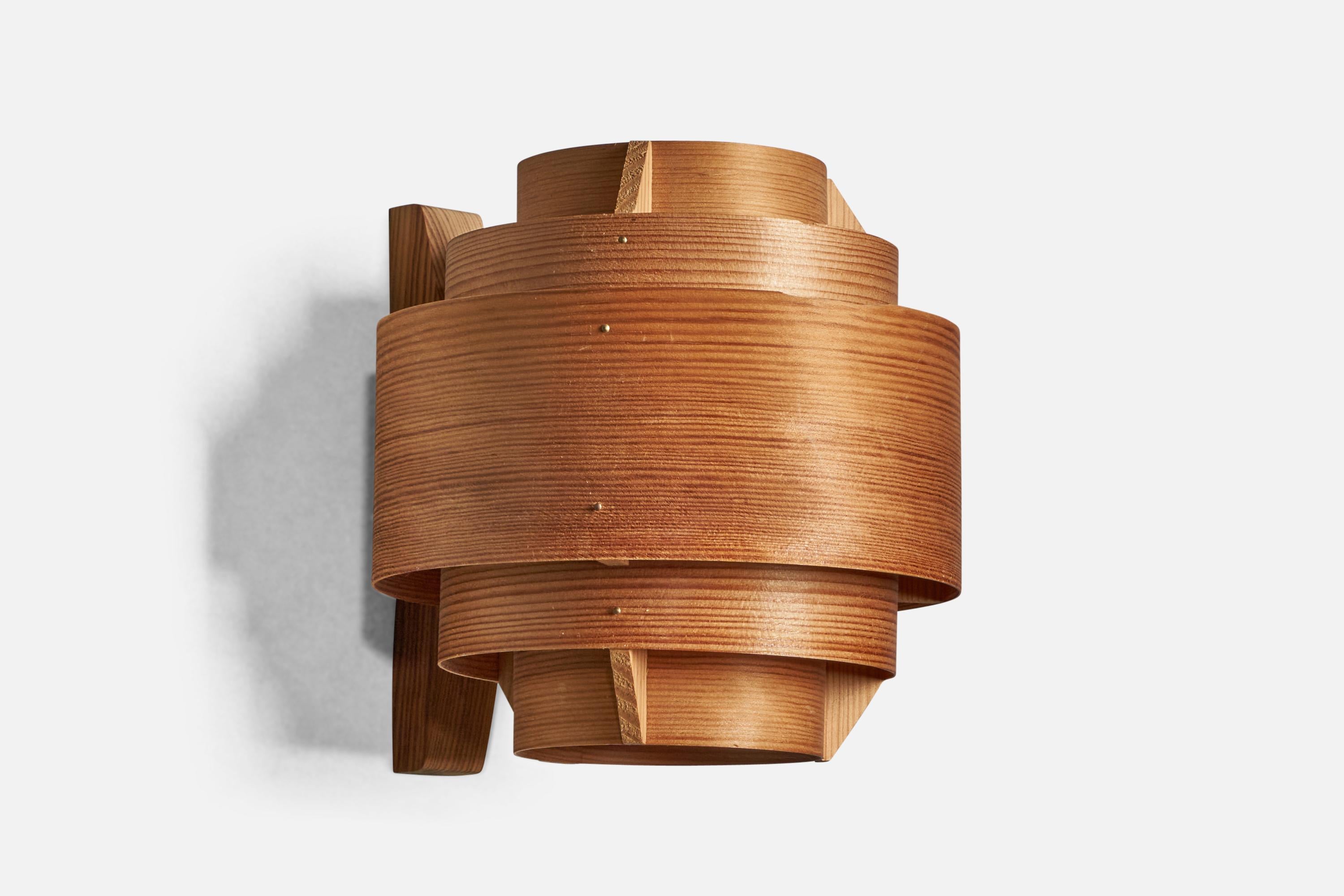 Swedish Hans-Agne Jakobssen, Wall Light, Pine, Sweden, 1970s For Sale