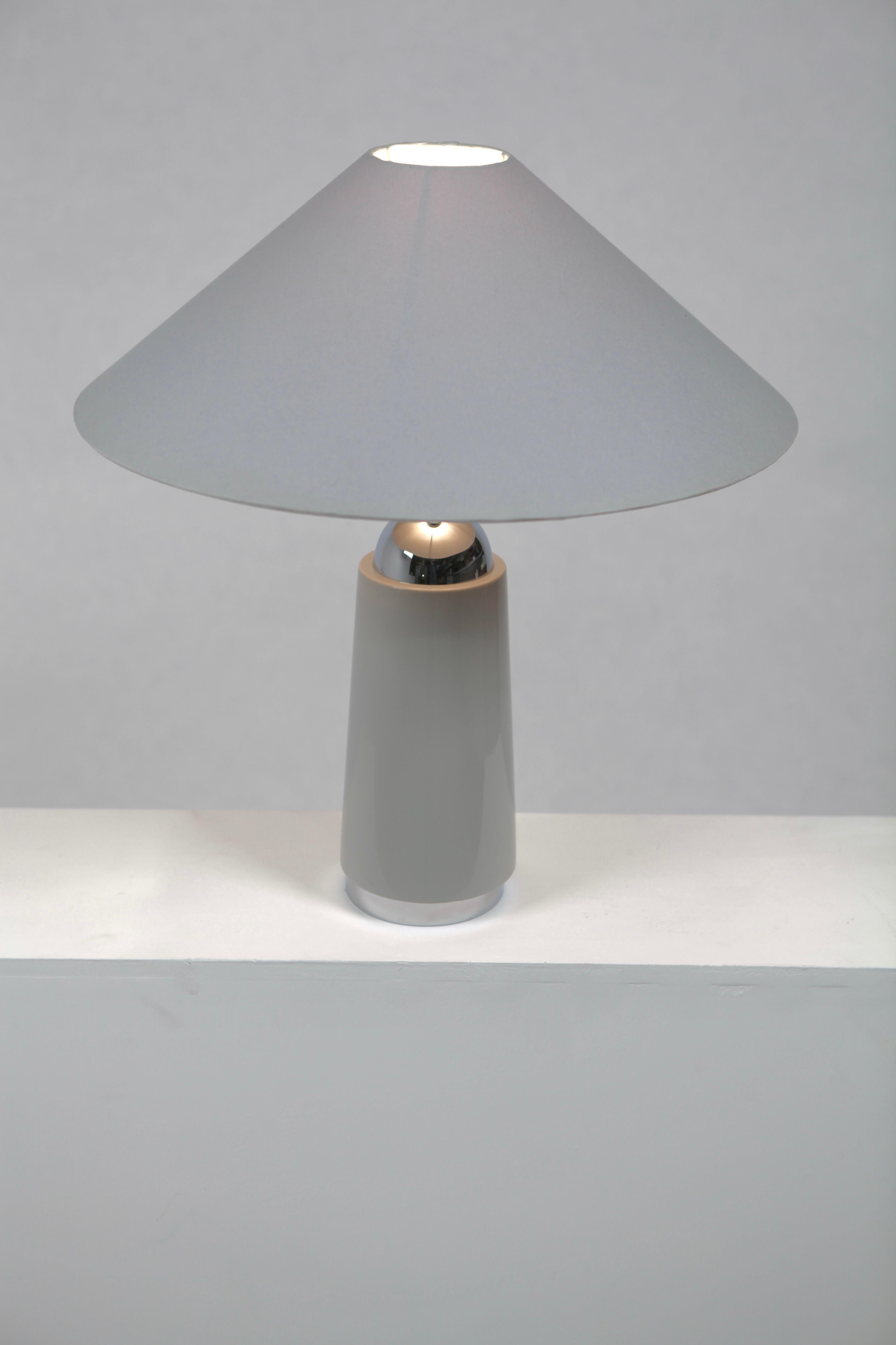 Scandinavian Modern Hans-Agne Jakobsson, a Porcelain and Chromed Metal Table Lamp, Sweden, 1970/80s For Sale