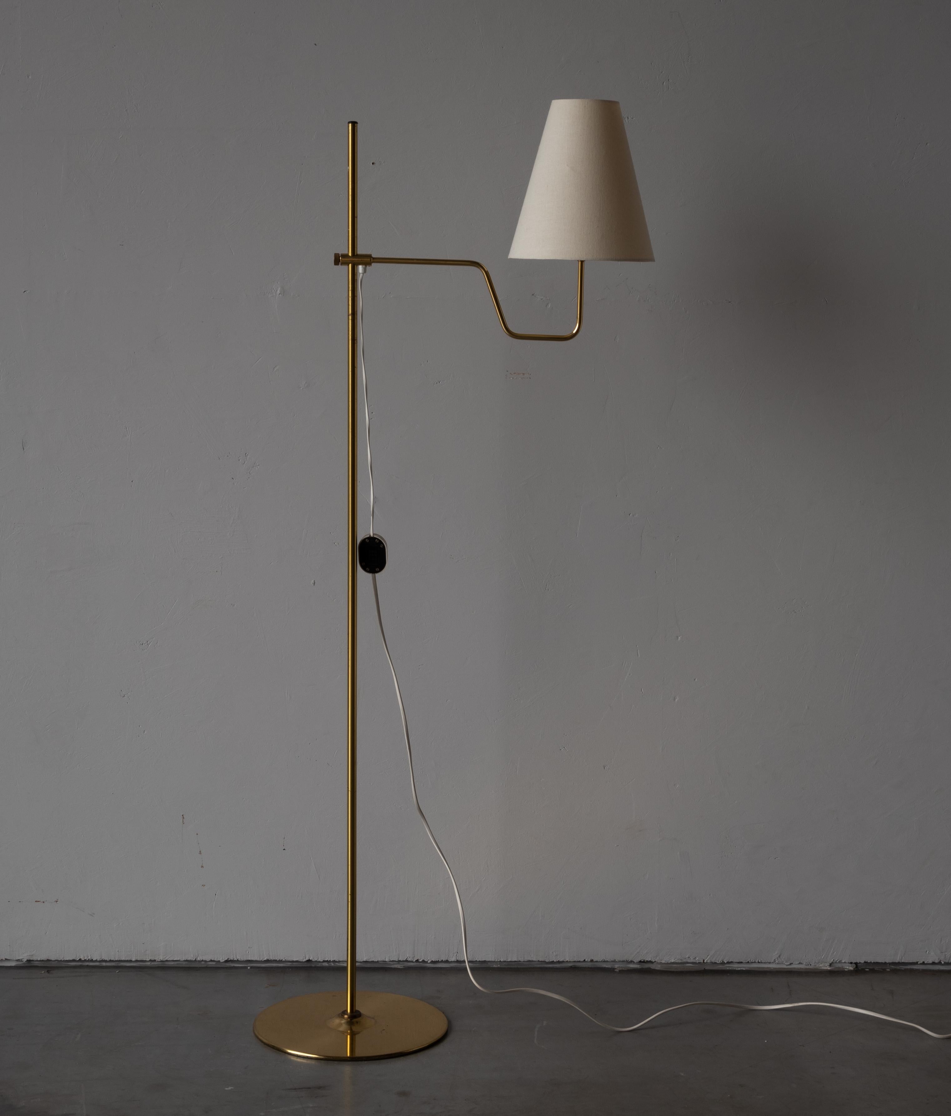 Mid-Century Modern Hans-Agne Jakobsson, Adjustable Floor Lamp, Brass, Fabric, Sweden, c. 1970s