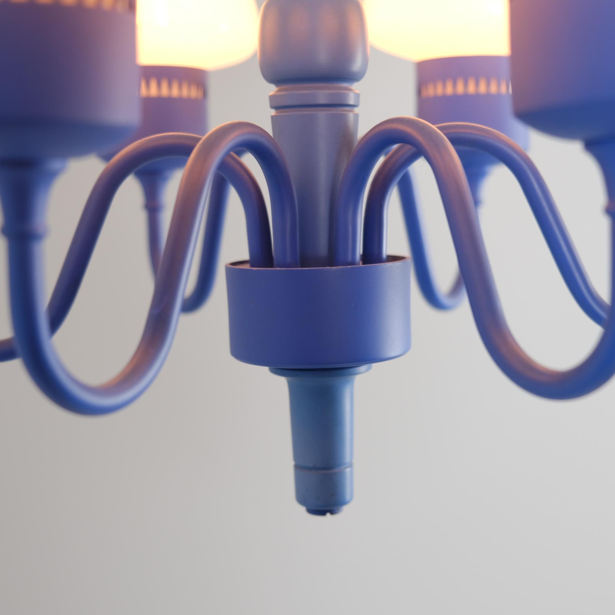 Svedese Lampadario Hans-Agne Jakobsson blu e opalino Model T 526 per Markaryd 1960s in vendita