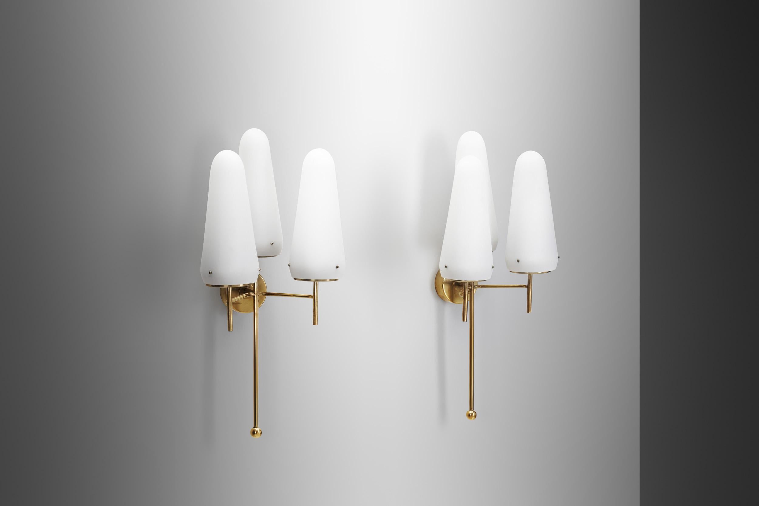 Mid-Century Modern Hans Agne Jakobsson Brass and Glass Wall Sconces for AB Markaryd, Sweden 1950s For Sale