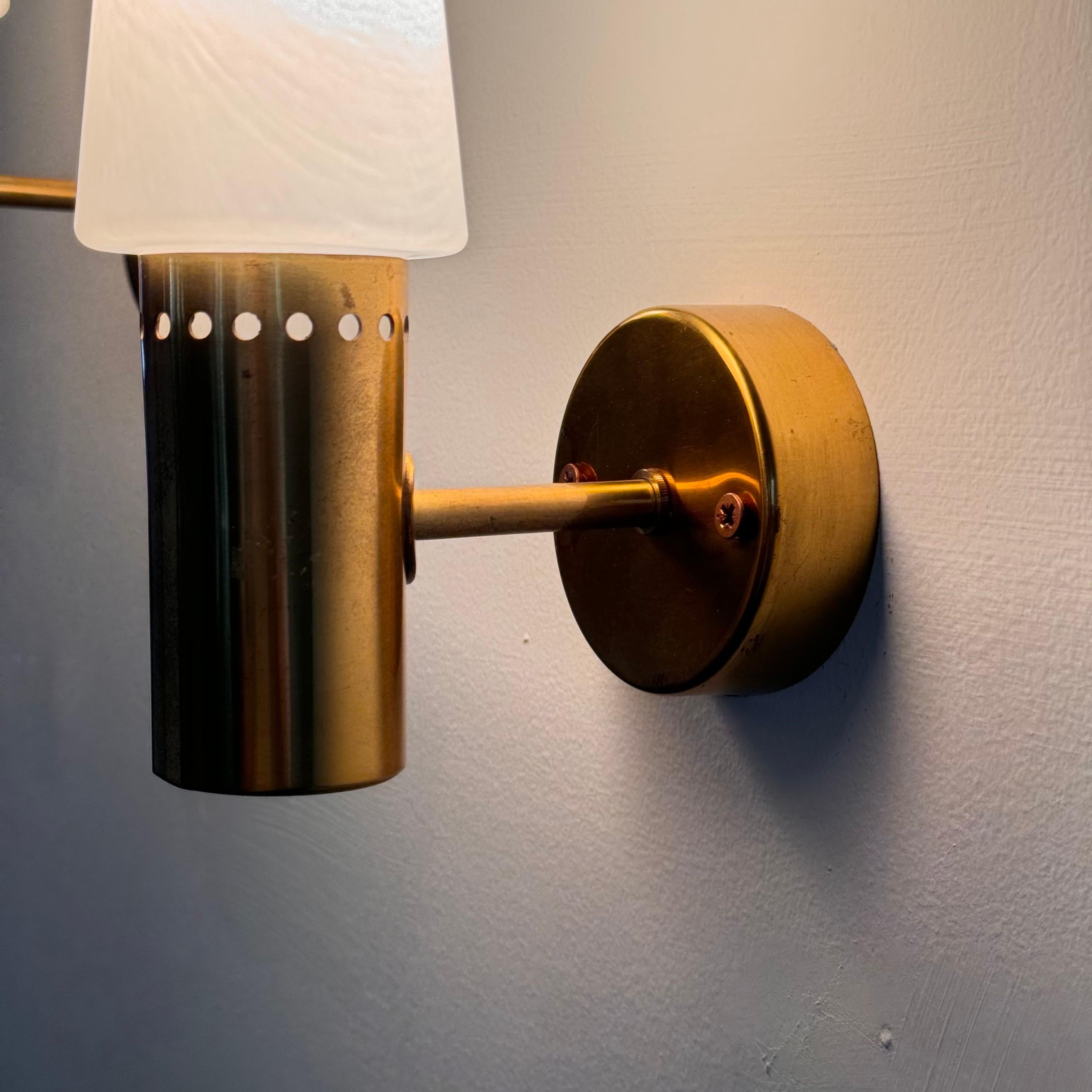 Hans-Agne Jakobsson Brass and White Opaline Glass Wall Lights, Sweden, 1960s For Sale 6