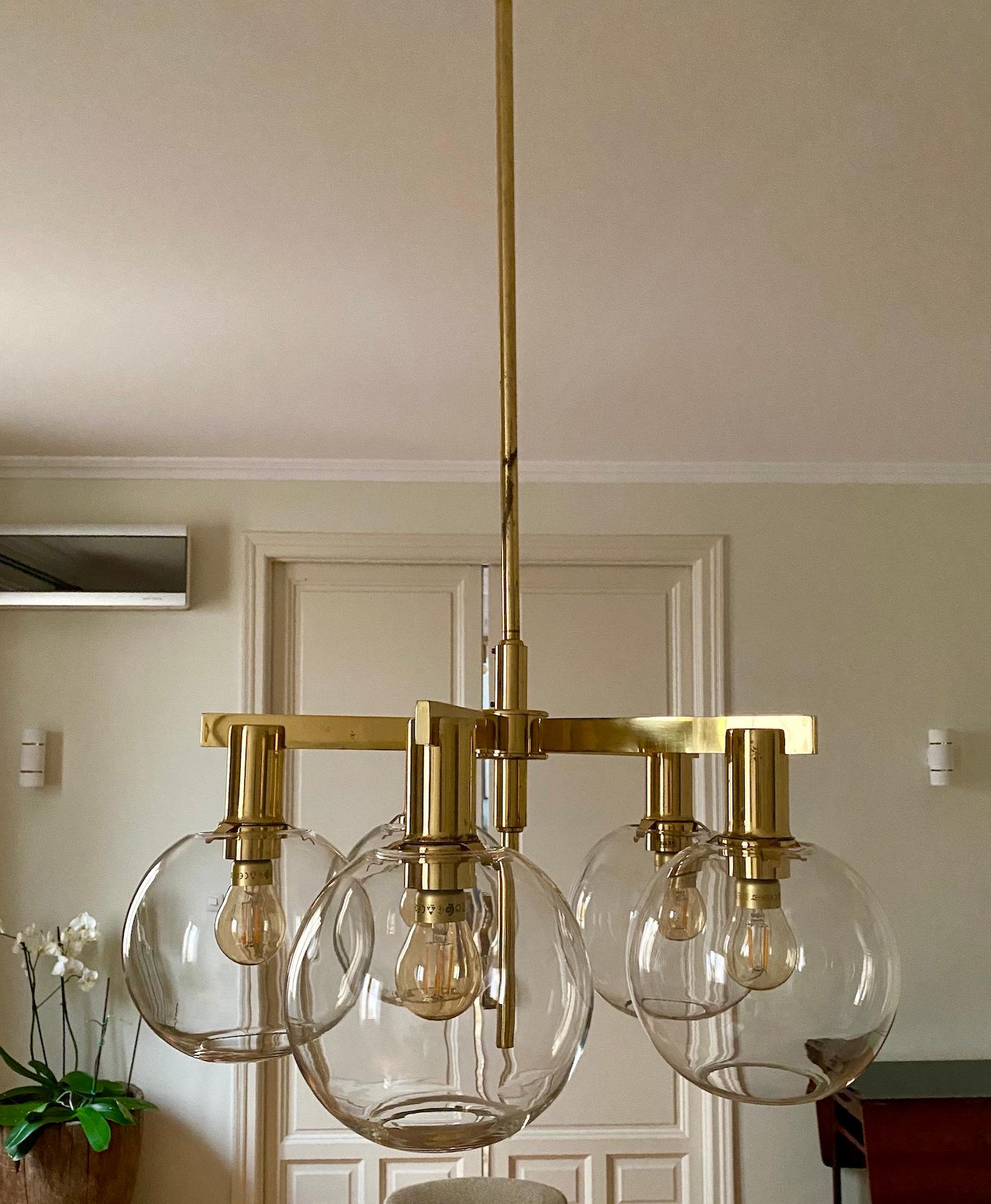Swedish Hans-Agne Jakobsson Brass Chandelier with Five Globes For Sale