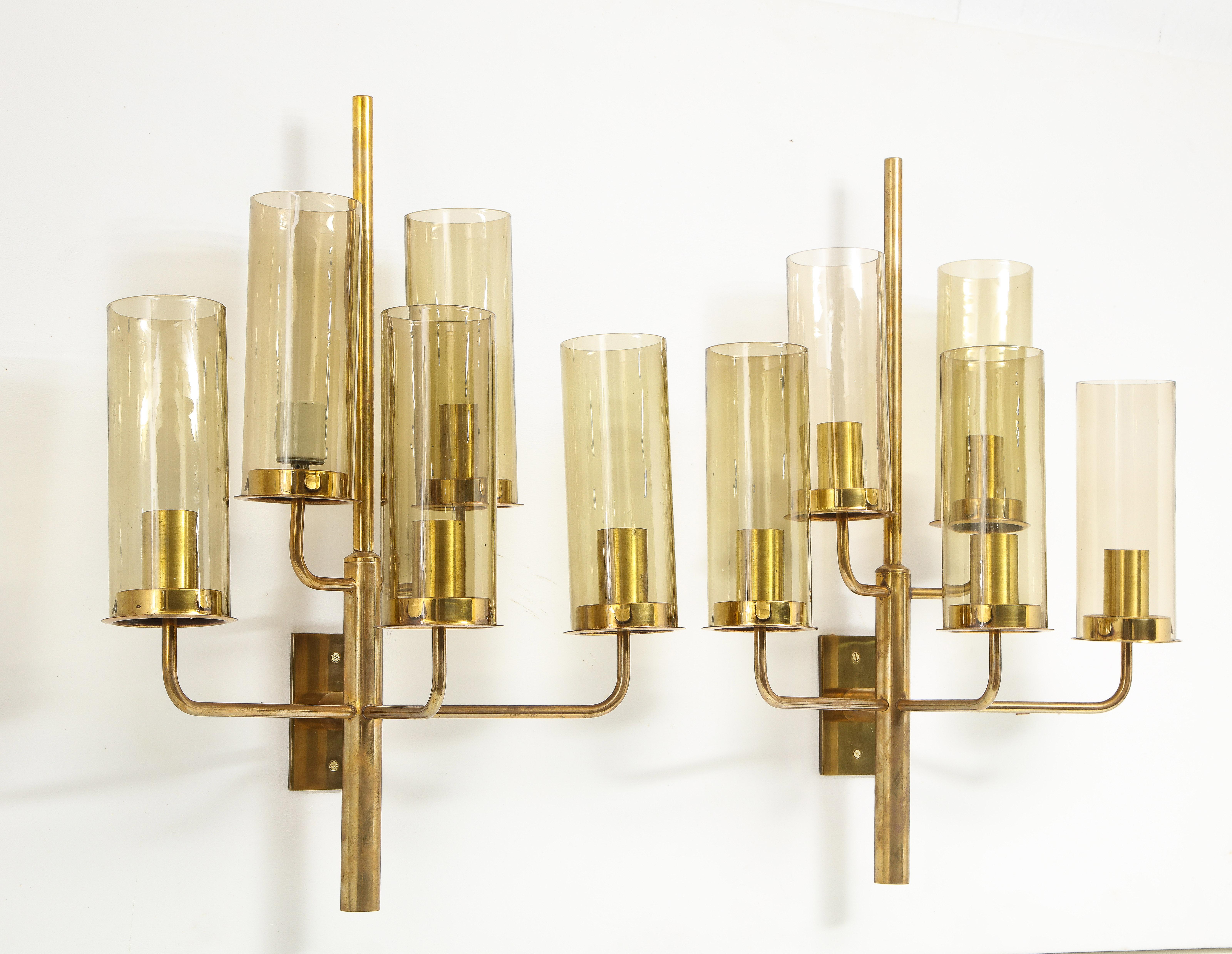 Appliques en laiton et verre de Hans-Agne Jakobsson, Suède, années 1950 Bon état - En vente à New York, NY