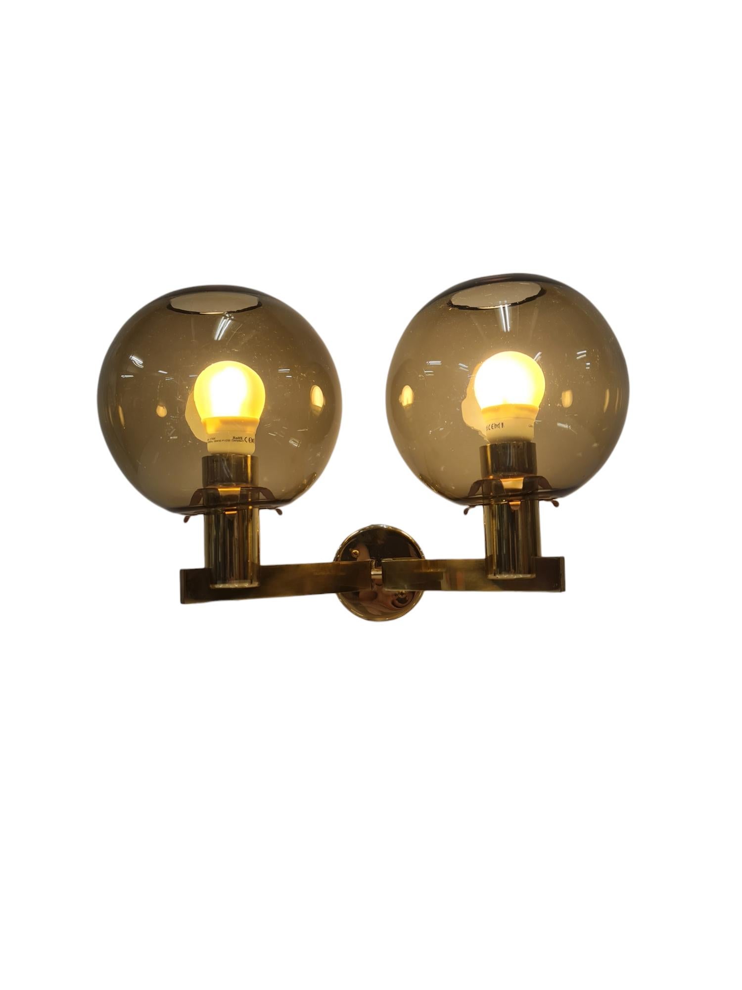 Lámpara de pared de latón Hans-Agne Jakobsson Modelo. V-149/2, 1950s en venta 1
