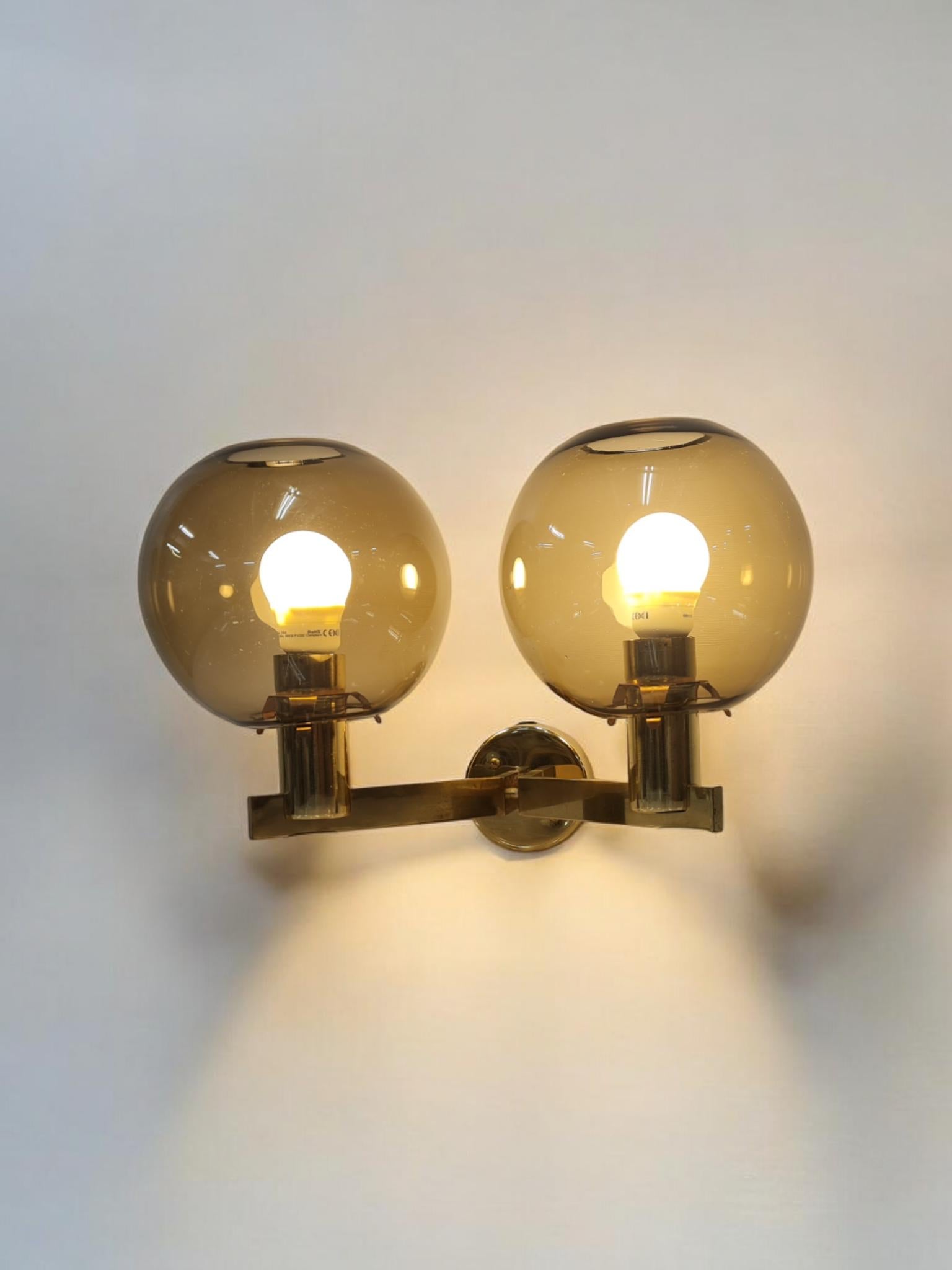 Lámpara de pared de latón Hans-Agne Jakobsson Modelo. V-149/2, 1950s en venta 2