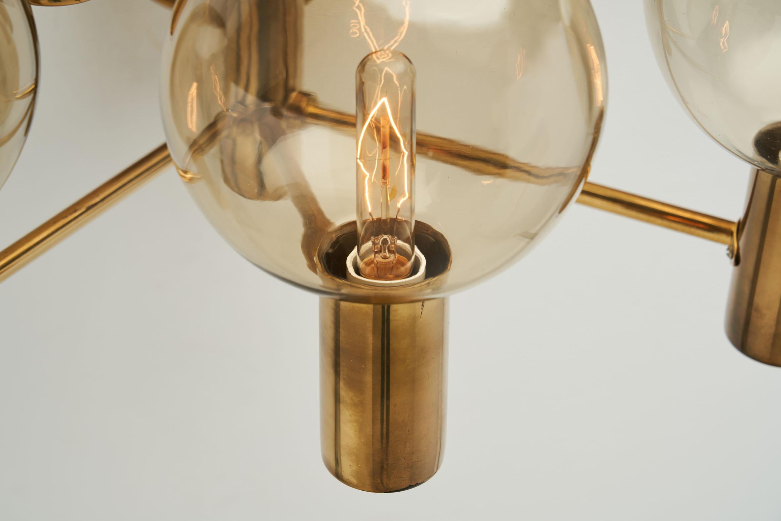 Hans-Agne Jakobsson Brass Wall Lamp with Smoked Glass Shades, Sweden, 1960s For Sale 1