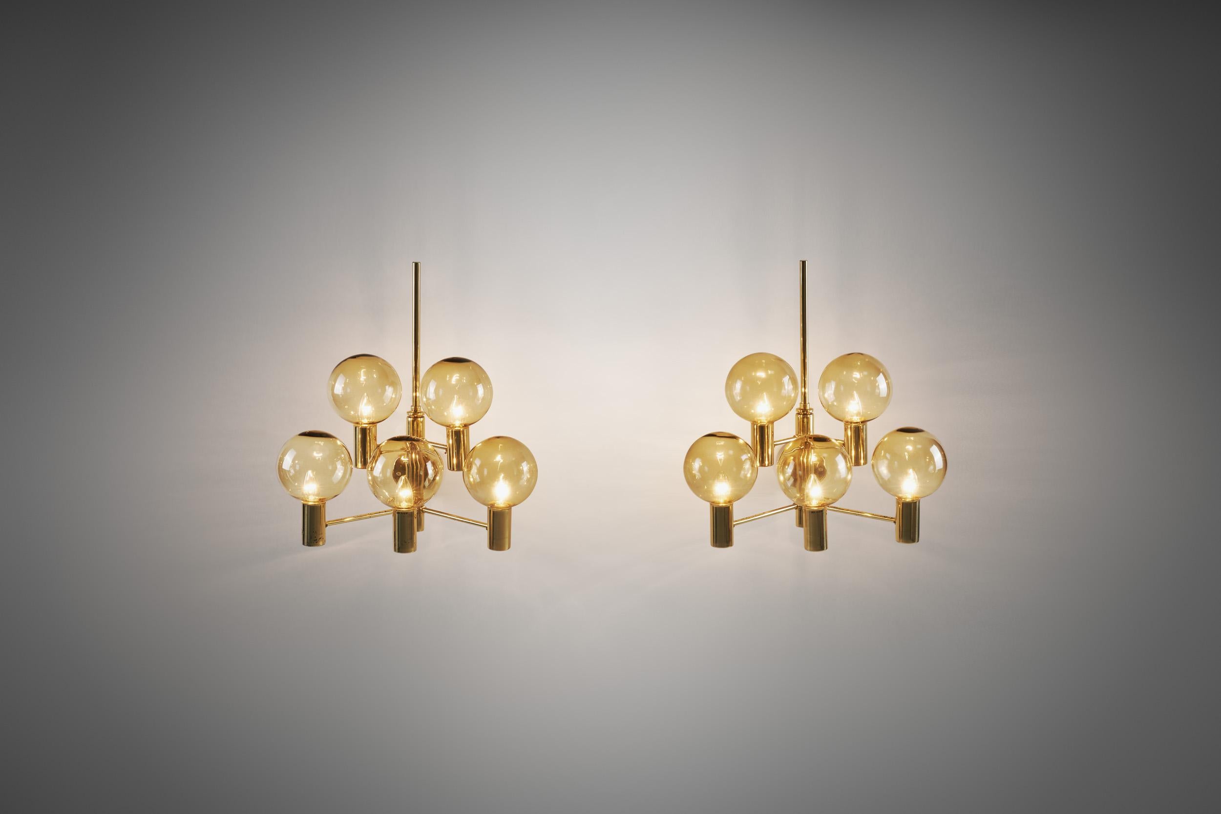 Hans-Agne Jakobsson Brass Wall Lamps with Smoked Glass Shades, Sweden 1960s In Good Condition For Sale In Utrecht, NL