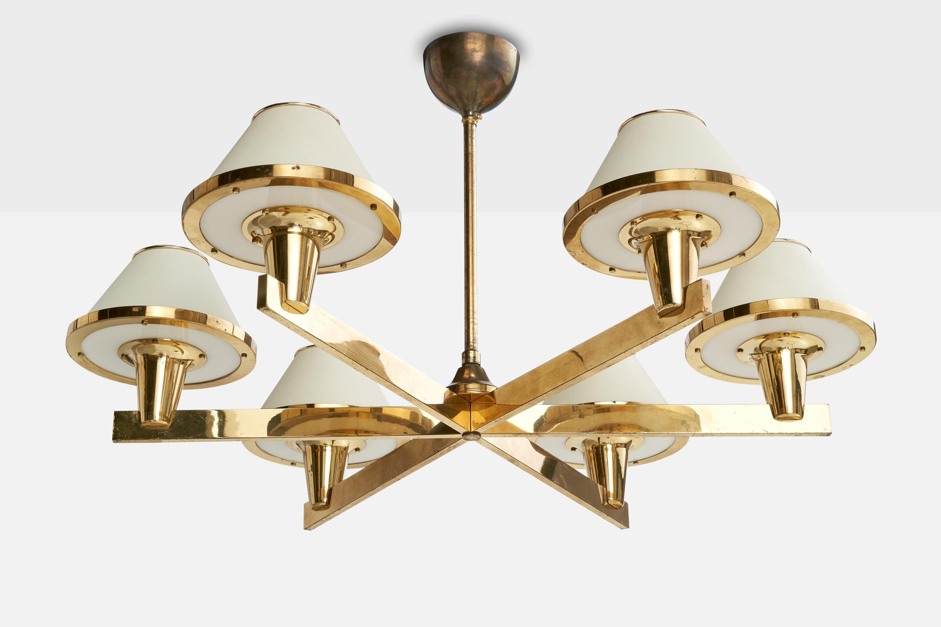 A brass, acrylic and white fabric chandelier designed and produced by Hans-Agne Jakobsson, Markaryd, Sweden, c. 1960s.

Overall Dimensions (inches): 15.25” H x  31.5” Diameter

Dimensions of Canopy:  2.75” H x 4” diameter 

Stem length: 8.5” H

Bulb