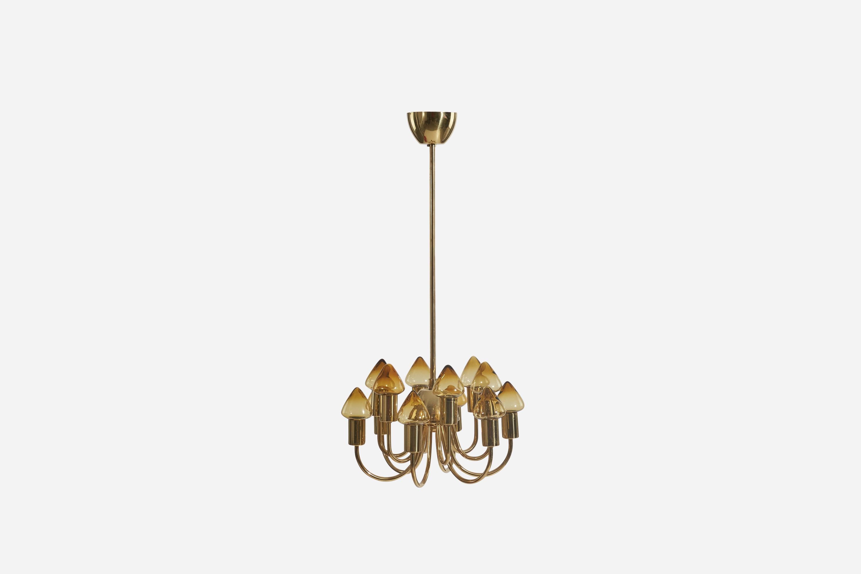 Hans-Agne Jakobsson, Chandelier, Brass, Glass, Sweden, 1970s In Good Condition For Sale In High Point, NC