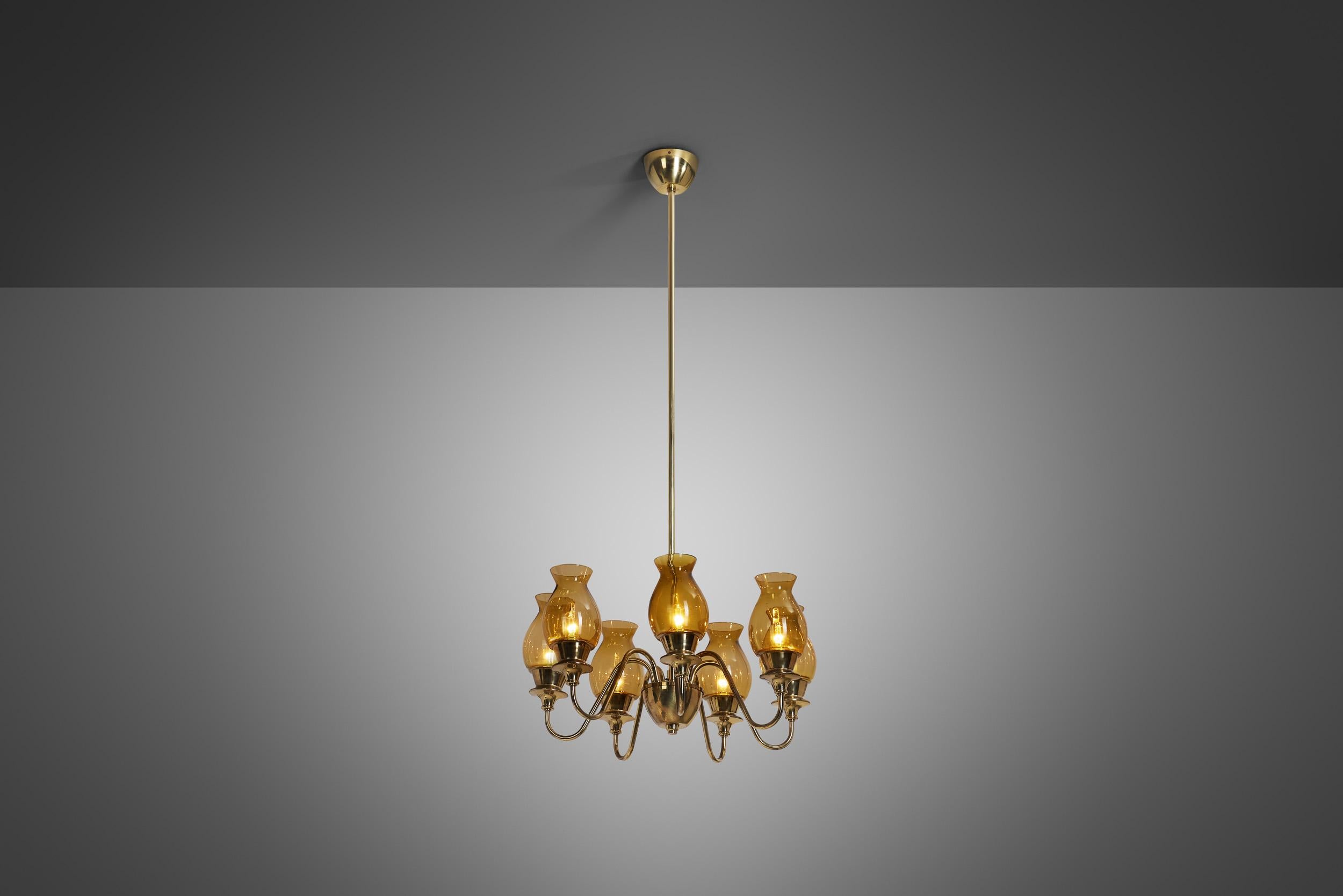 Mid-20th Century Hans-Agne Jakobsson Chandelier Model T-837/7 in Brass and Glass, Sweden 1960s For Sale