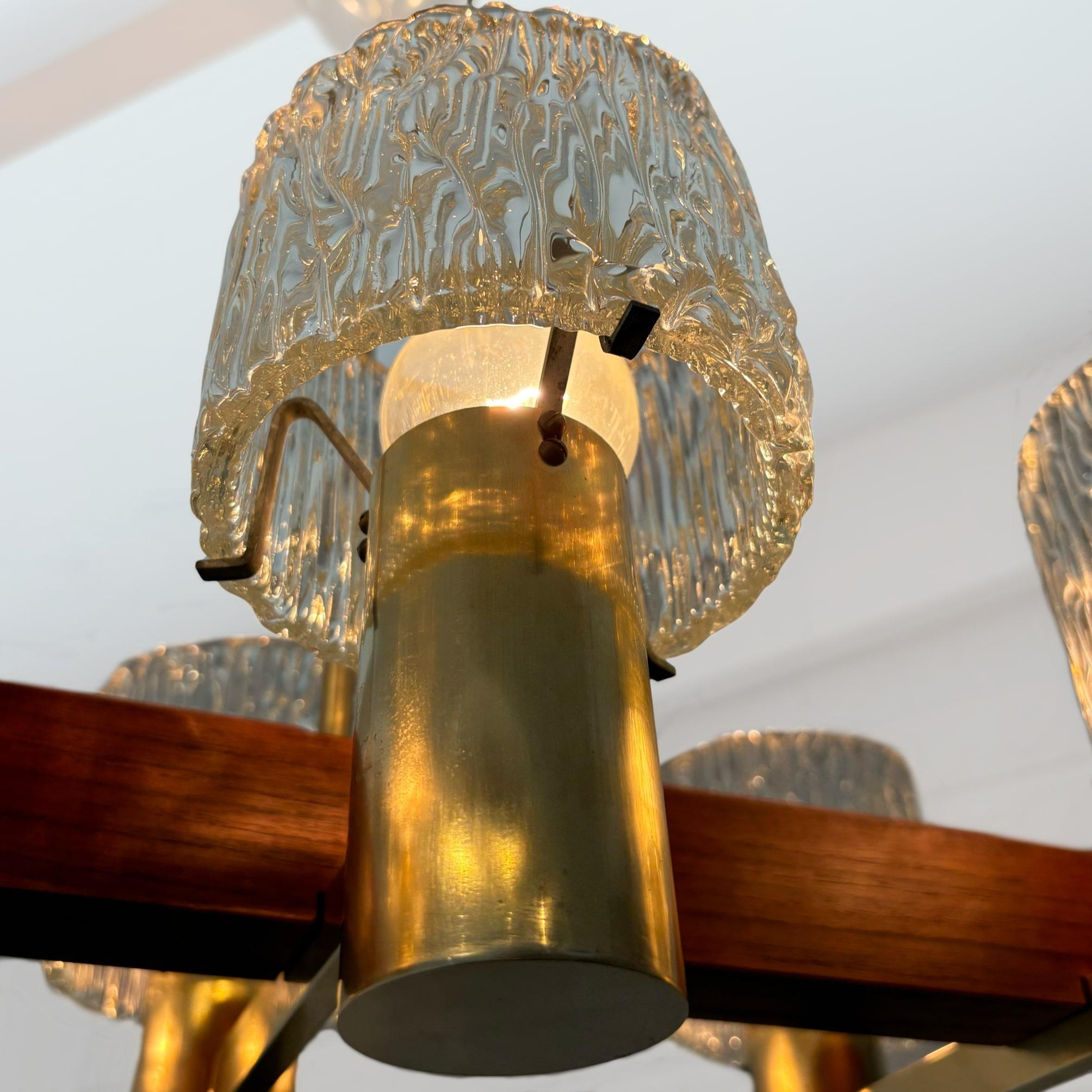 Lustre Hans-Agne Jakobsson, Modernité scandinave, teck et verre, Suède, années 1950 en vente 7
