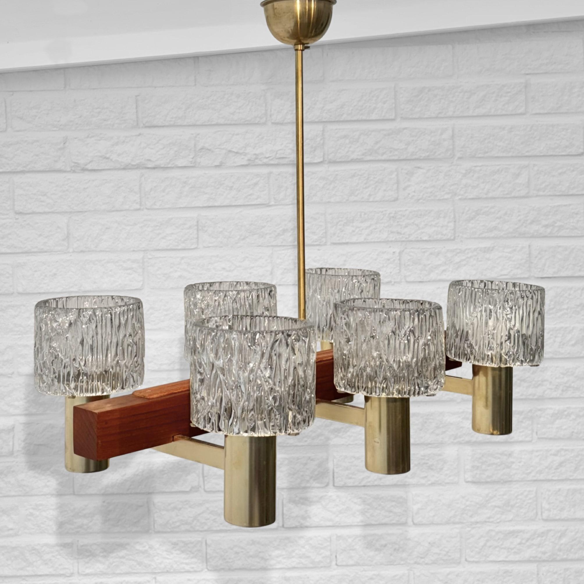 Suédois Lustre Hans-Agne Jakobsson, Modernité scandinave, teck et verre, Suède, années 1950 en vente