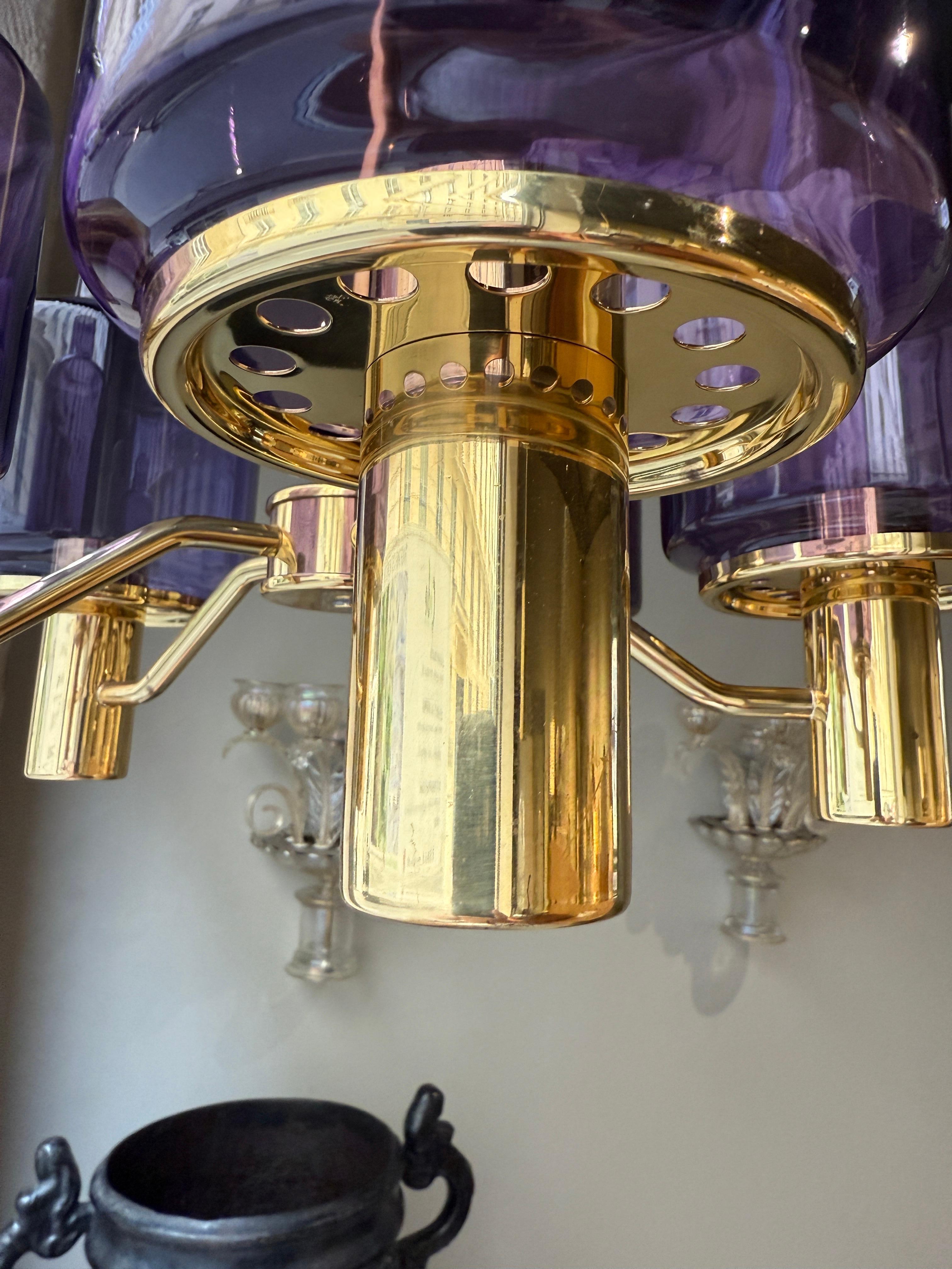 Wonderful glass color for this Hans Agne Jakobsson brass chandelier 
Sweden 1970 - stamped - never used 

5 lights 