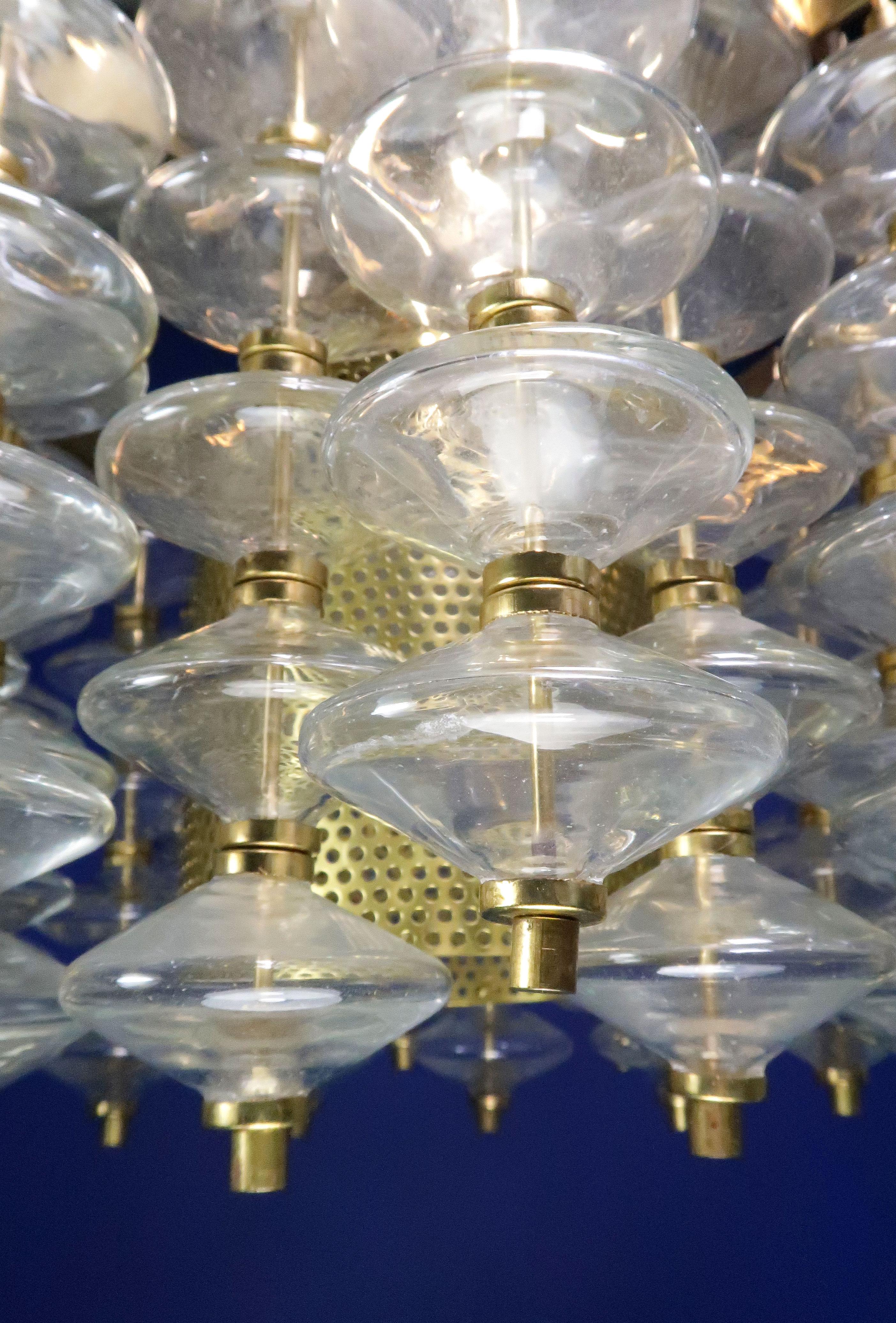 Mid-20th Century Hans Agne Jakobsson Estrella Clear Glass, Brass Chandelier, 1966