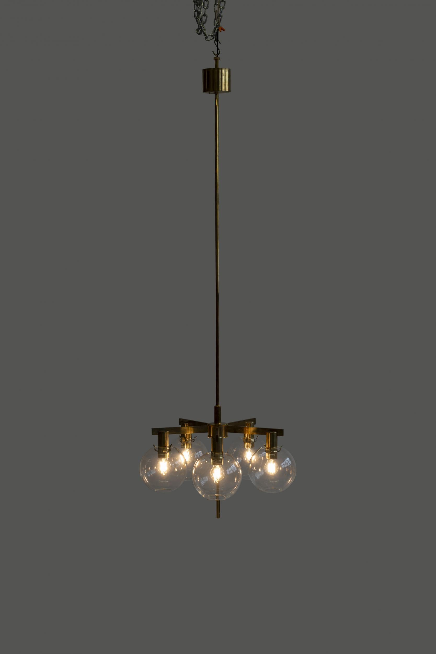 Mid-Century Modern Hans-Agne Jakobsson Five Globe Pastoral Chandelier For Sale