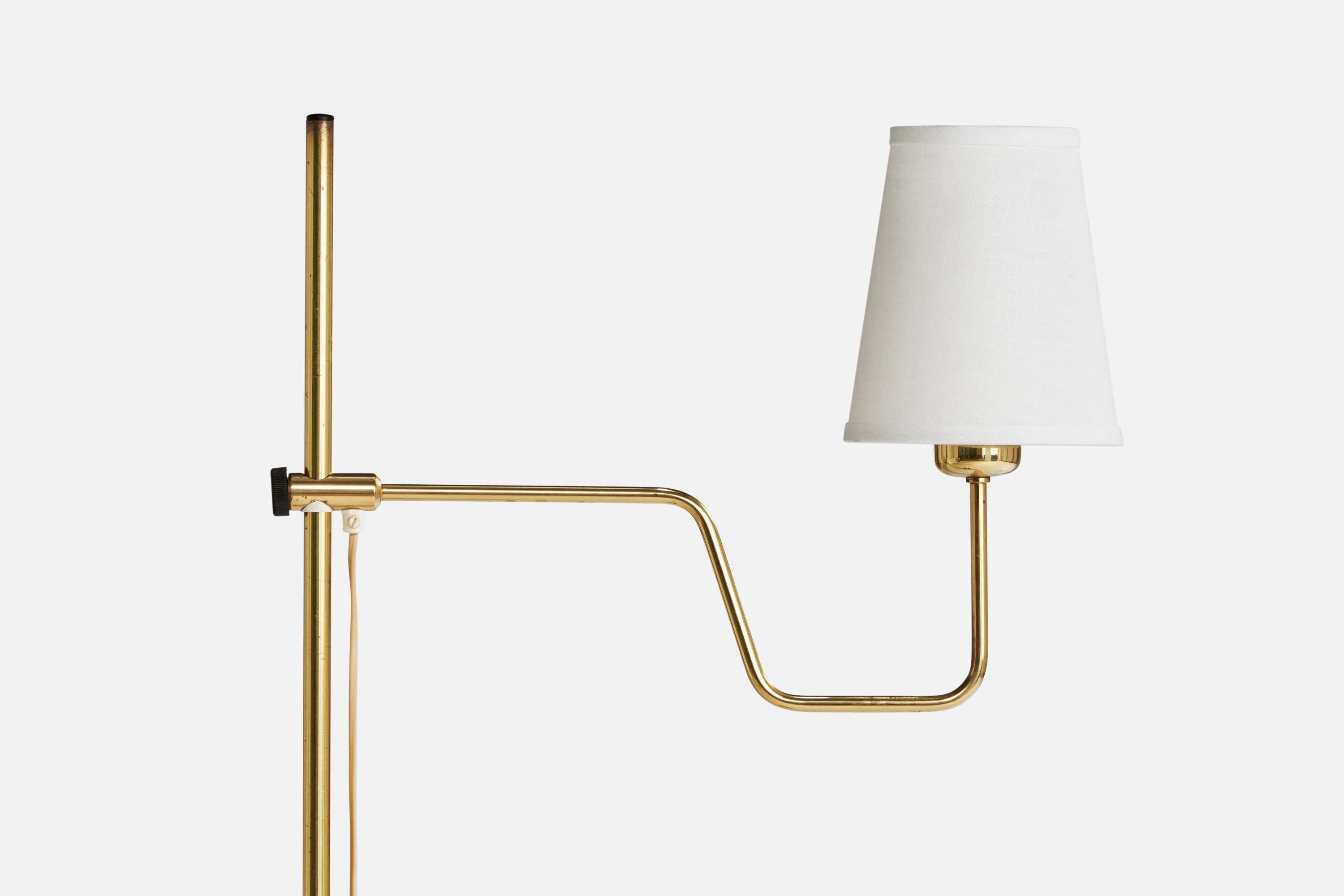 Suédois Lampadaire Hans-Agne Jakobsson, laiton, tissu, Suède, 1970 en vente