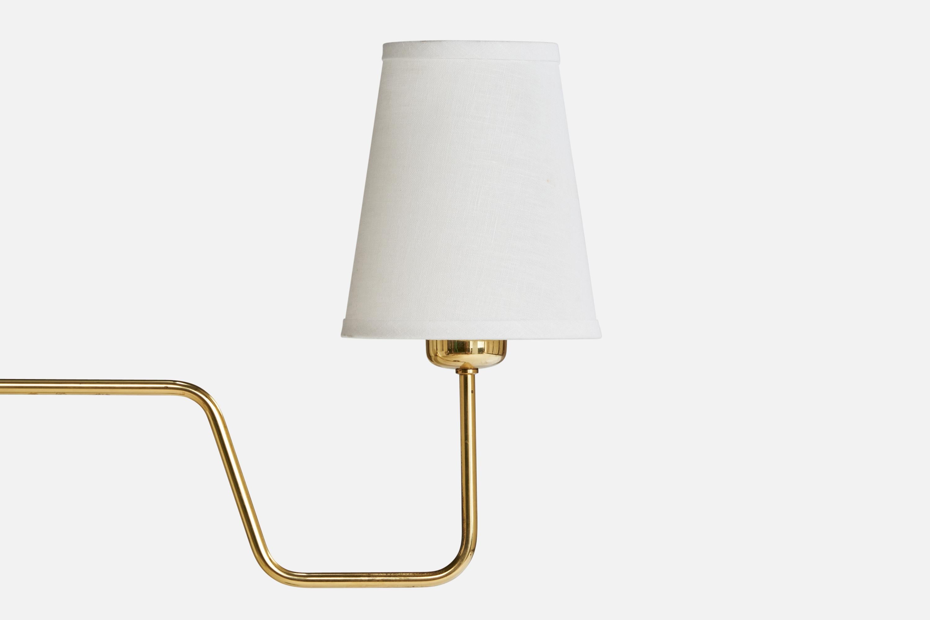 Lampadaire Hans-Agne Jakobsson, laiton, tissu, Suède, 1970 Bon état - En vente à High Point, NC