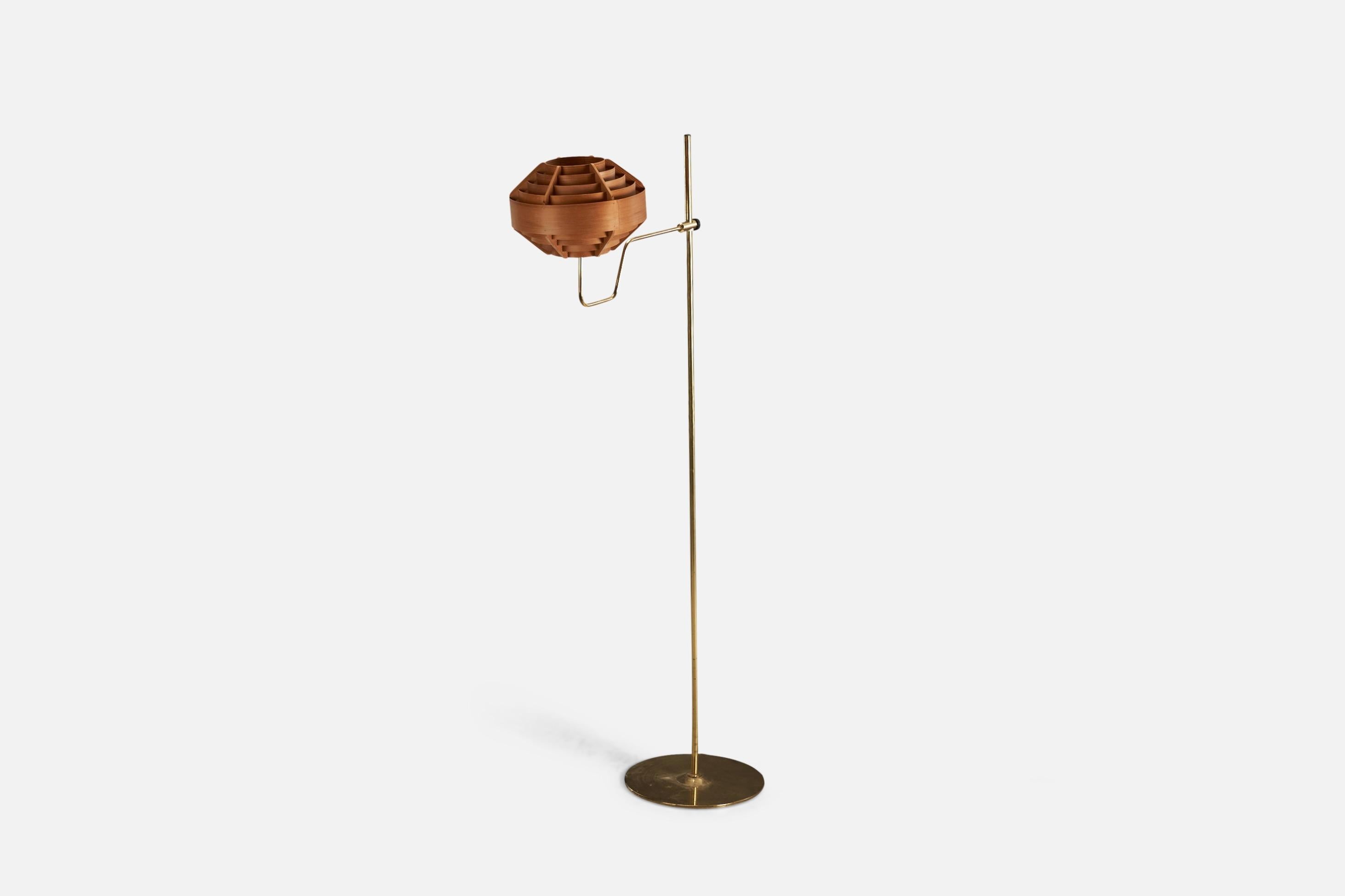 Mid-Century Modern Hans-Agne Jakobsson, Floor Lamp, Brass, Moulded Wood Veneer, Sweden, 1970s For Sale