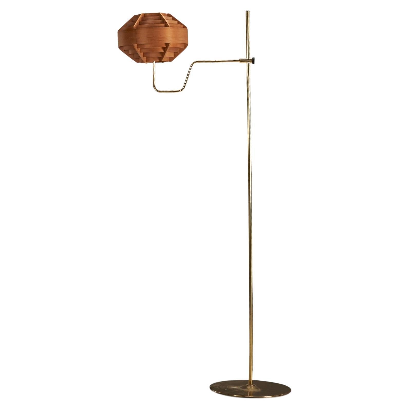 Hans-Agne Jakobsson, Floor Lamp, Brass, Moulded Wood Veneer, Sweden, 1970s For Sale