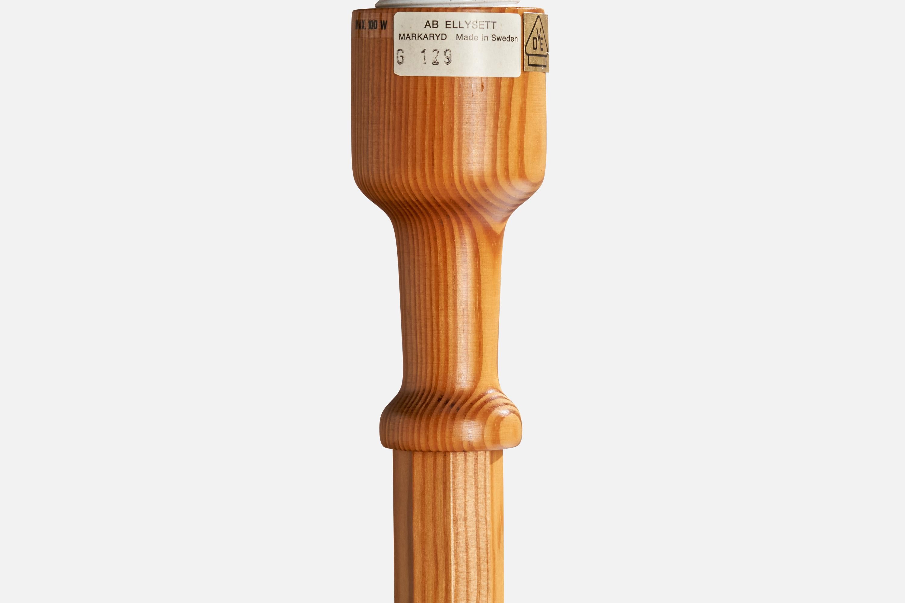 Lampadaire Hans-Agne Jakobsson, pin, métal, Suède, 1970 Bon état - En vente à High Point, NC