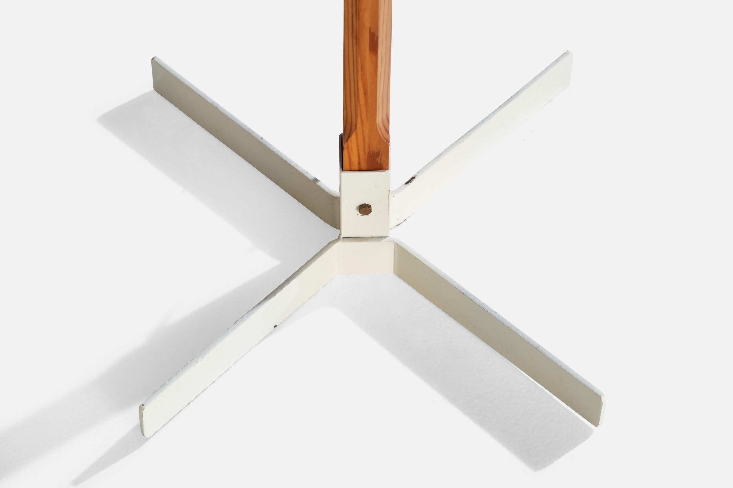 Métal Lampadaire Hans-Agne Jakobsson, pin, métal, Suède, 1970 en vente