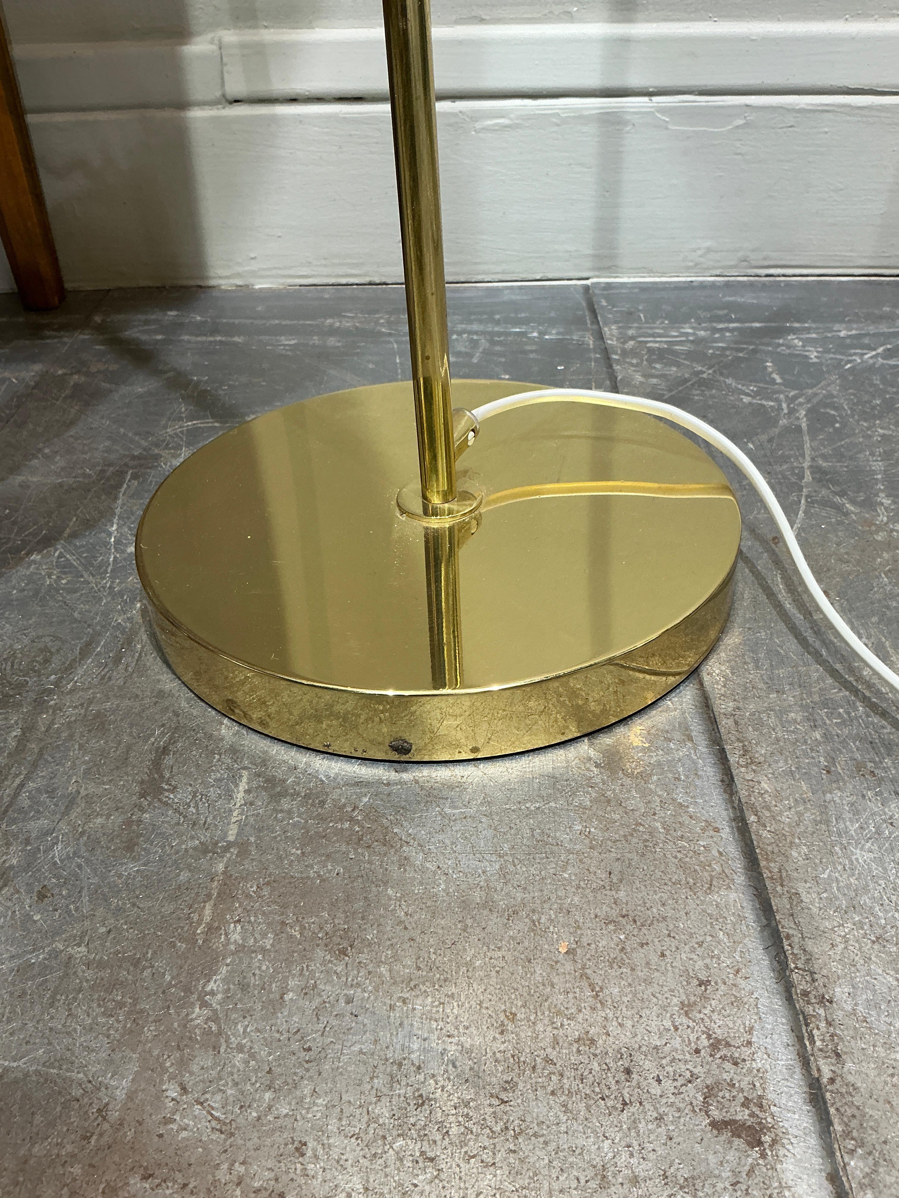 Laiton Lampadaire Hans Agne Jakobsson Suède 1970 en vente