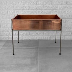 Table à fleurs M/74 de Hans-Agne Jakobsson, cuivre et acier, Suède, années 1950