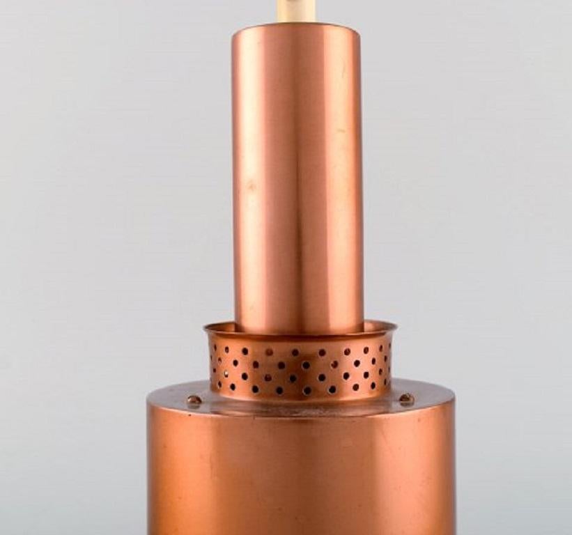 Hans-Agne Jakobsson for A / B Markaryd. Pendant in copper, 1960s.
Measures: 23 x 12 cm.
In excellent condition.