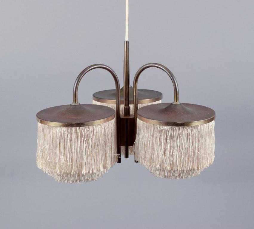 Svedese Hans-Agne Jakobsson per A/B Markaryd. Rara lampada da soffitto a tre bracci. in vendita