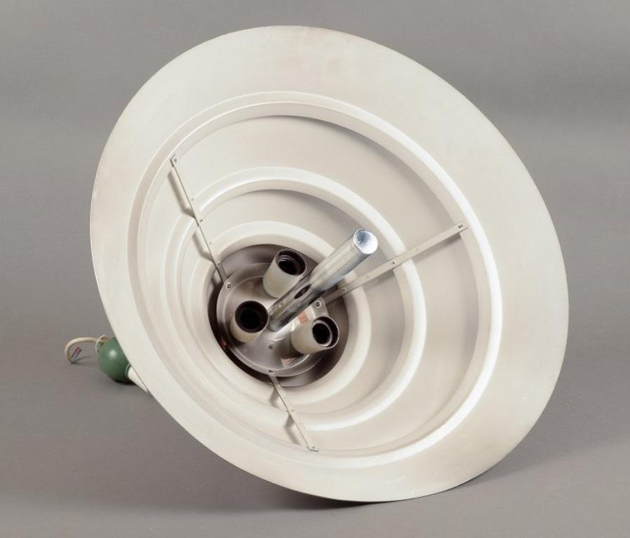 Hans-Agne Jakobsson per AB Markaryd. Lampada da soffitto in metallo verniciato di bianco. In condizioni ottime in vendita a Copenhagen, DK