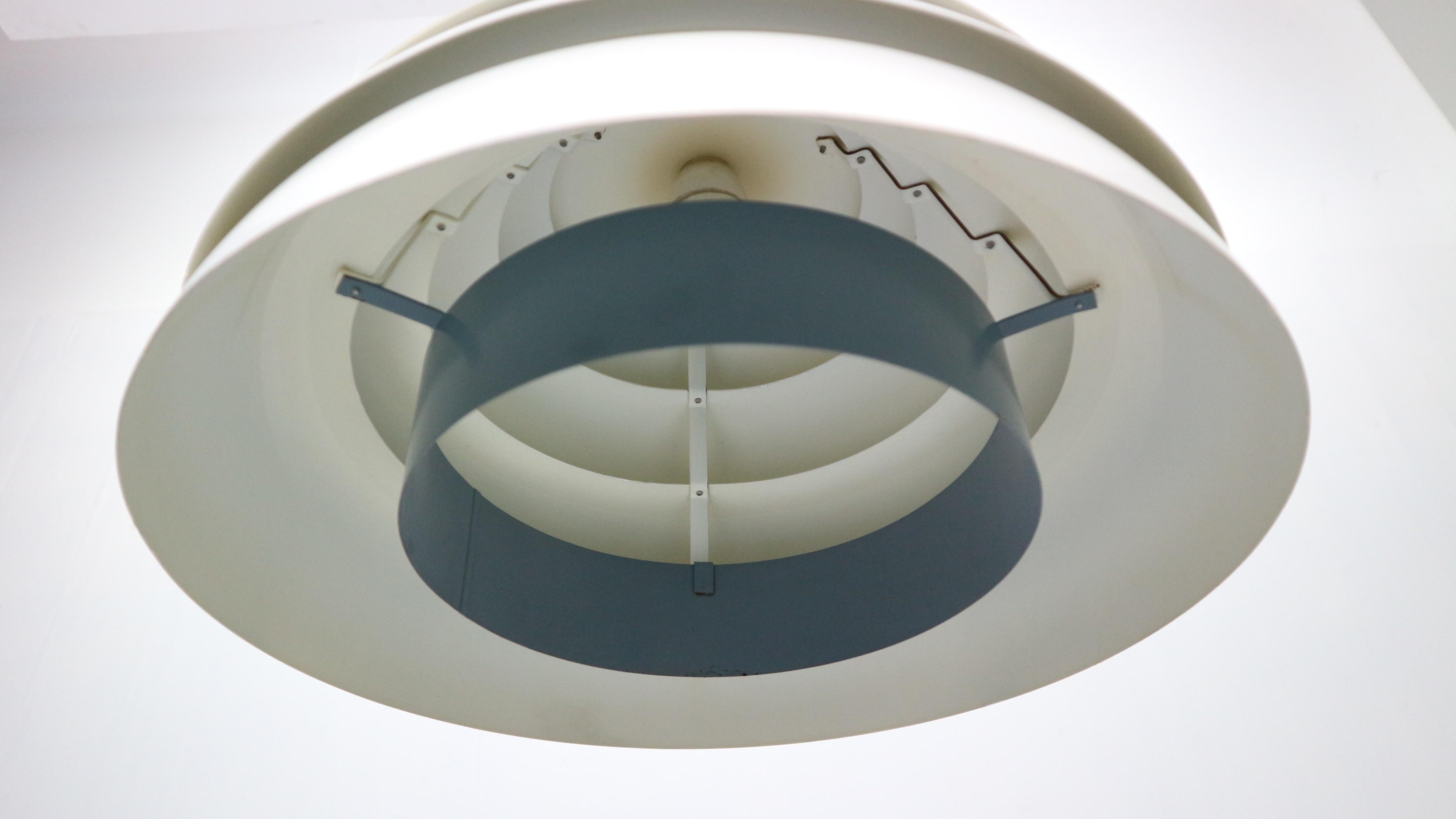 Hans-Agne Jakobsson for Hans-Agne Jakobsson AB Markaryd Dome Pendant Lamp, 1950s In Good Condition In The Hague, NL