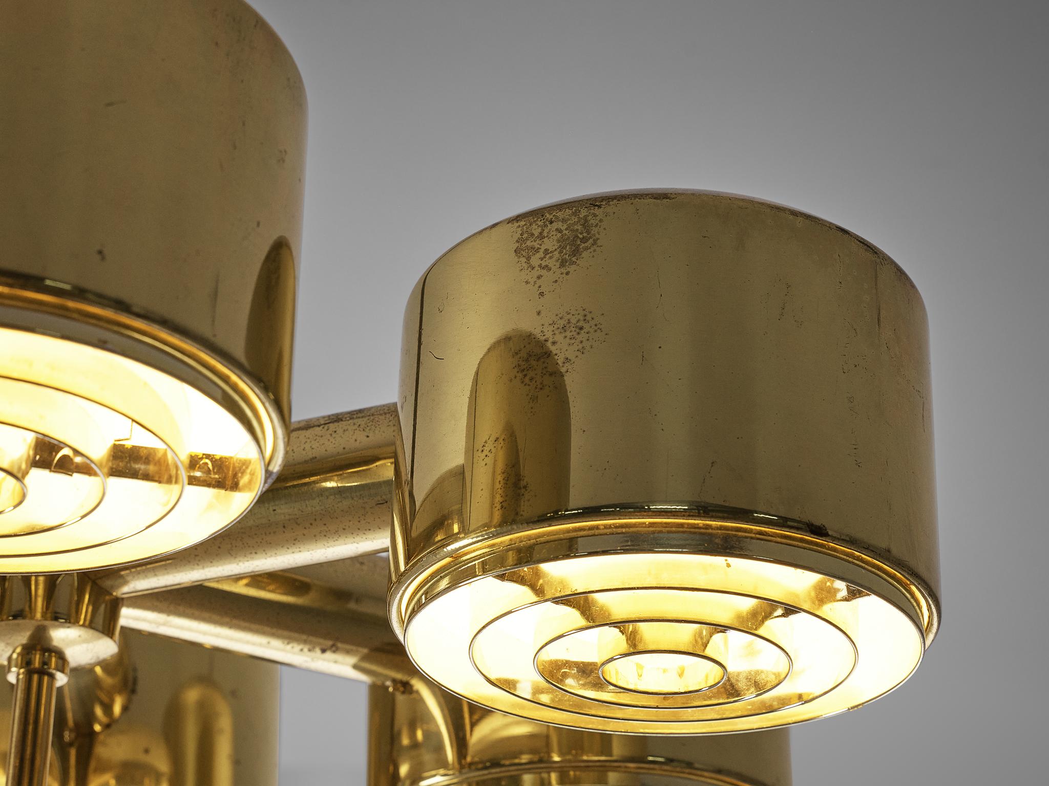 Hans-Agne Jakobsson Round Chandelier in Brass In Good Condition For Sale In Waalwijk, NL