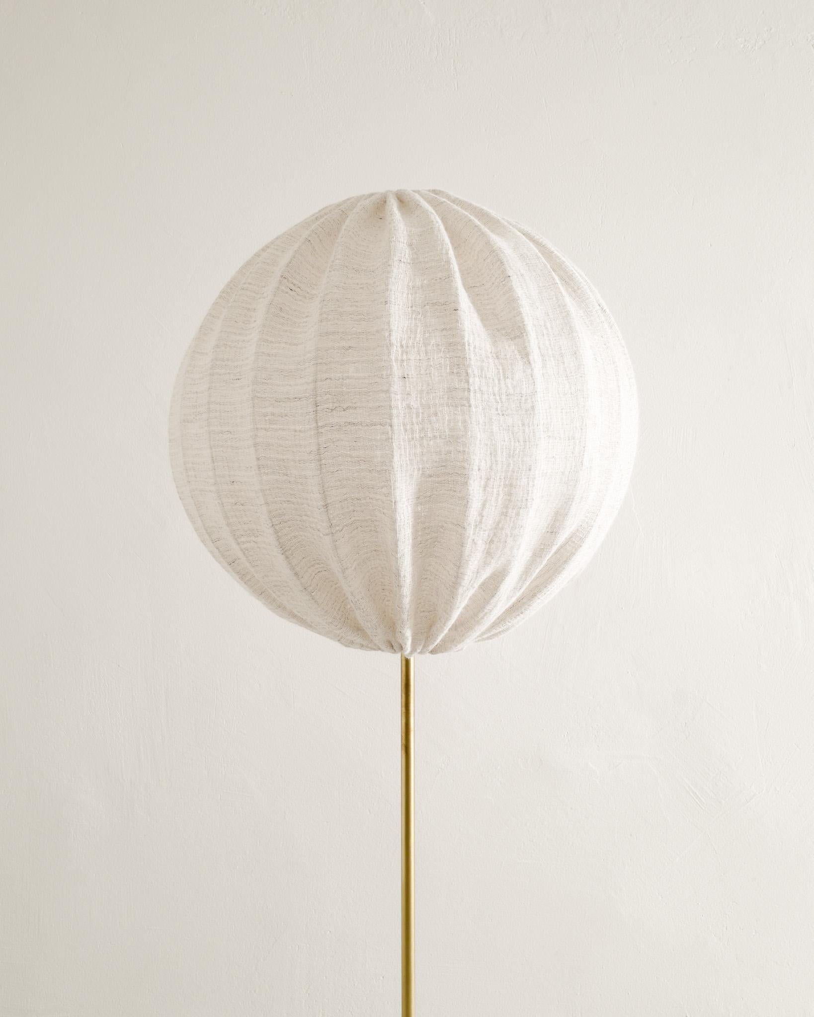 Hans-Agne Jakobsson G-123 Floor Lamp in Brass & Fabric Produced in Sweden, 1950s In Good Condition For Sale In Stockholm, SE