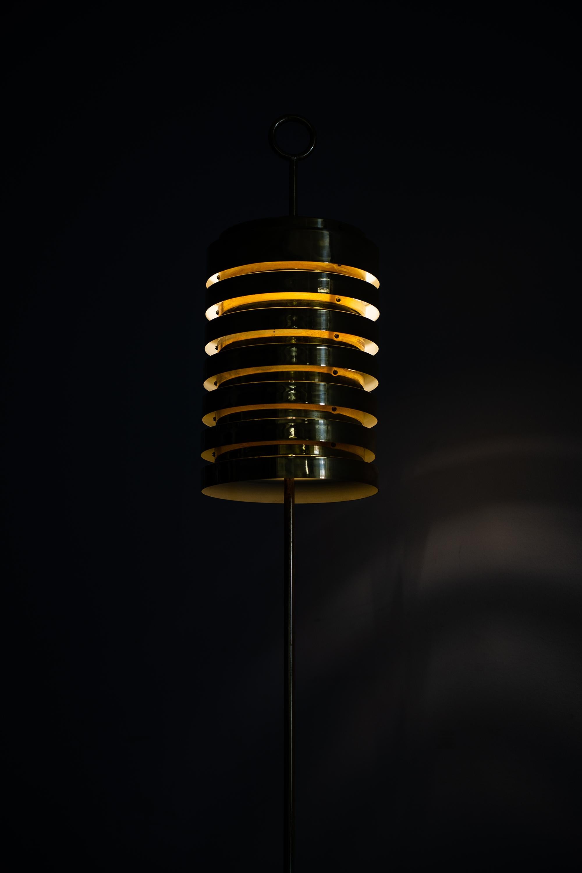 Hans-Agne Jakobsson G-20 Floor Lamp in Brass For Sale 2