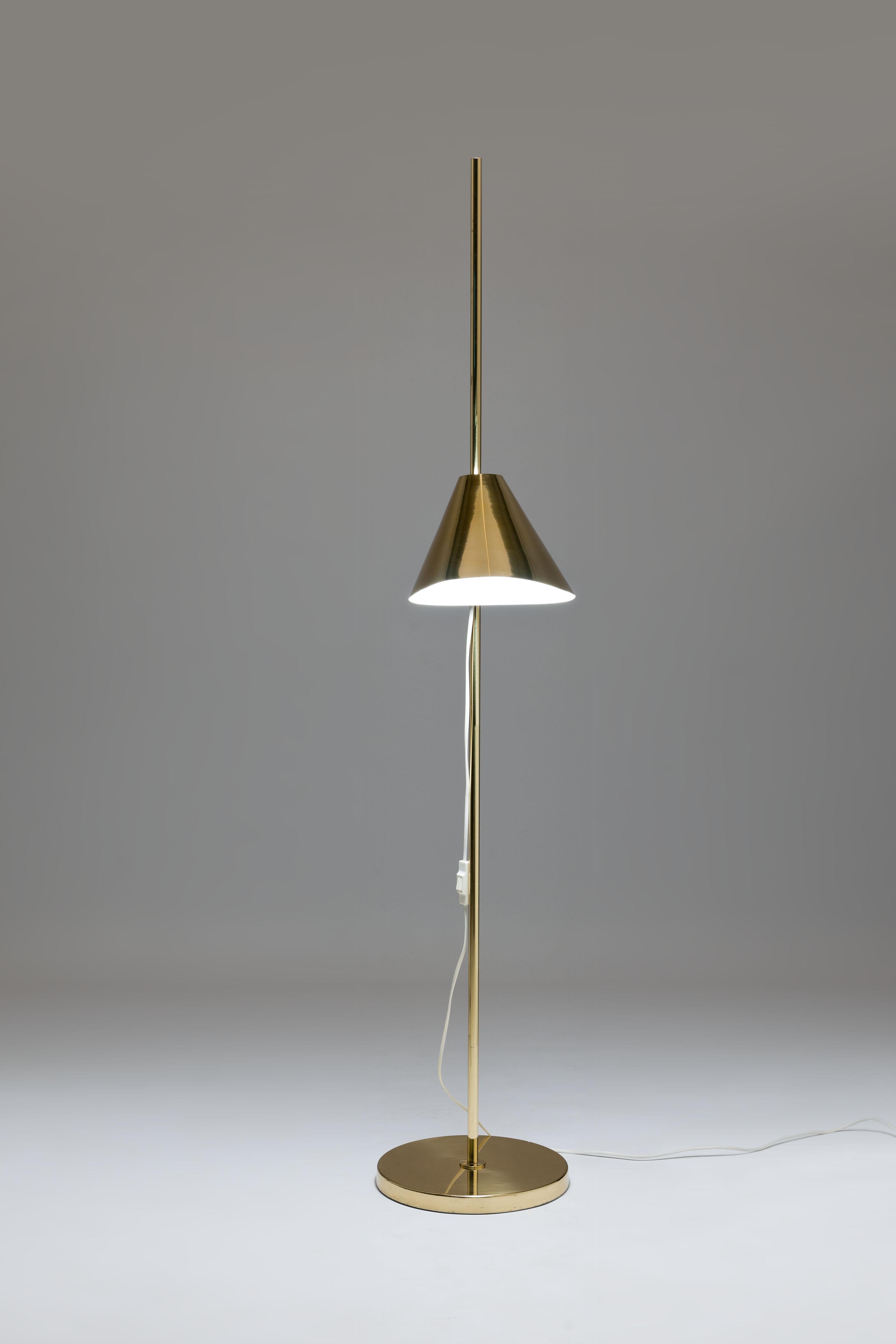 Scandinavian Modern Hans Agne Jakobsson G185 Cone Shape Floor Lamp by Markaryd Sweden