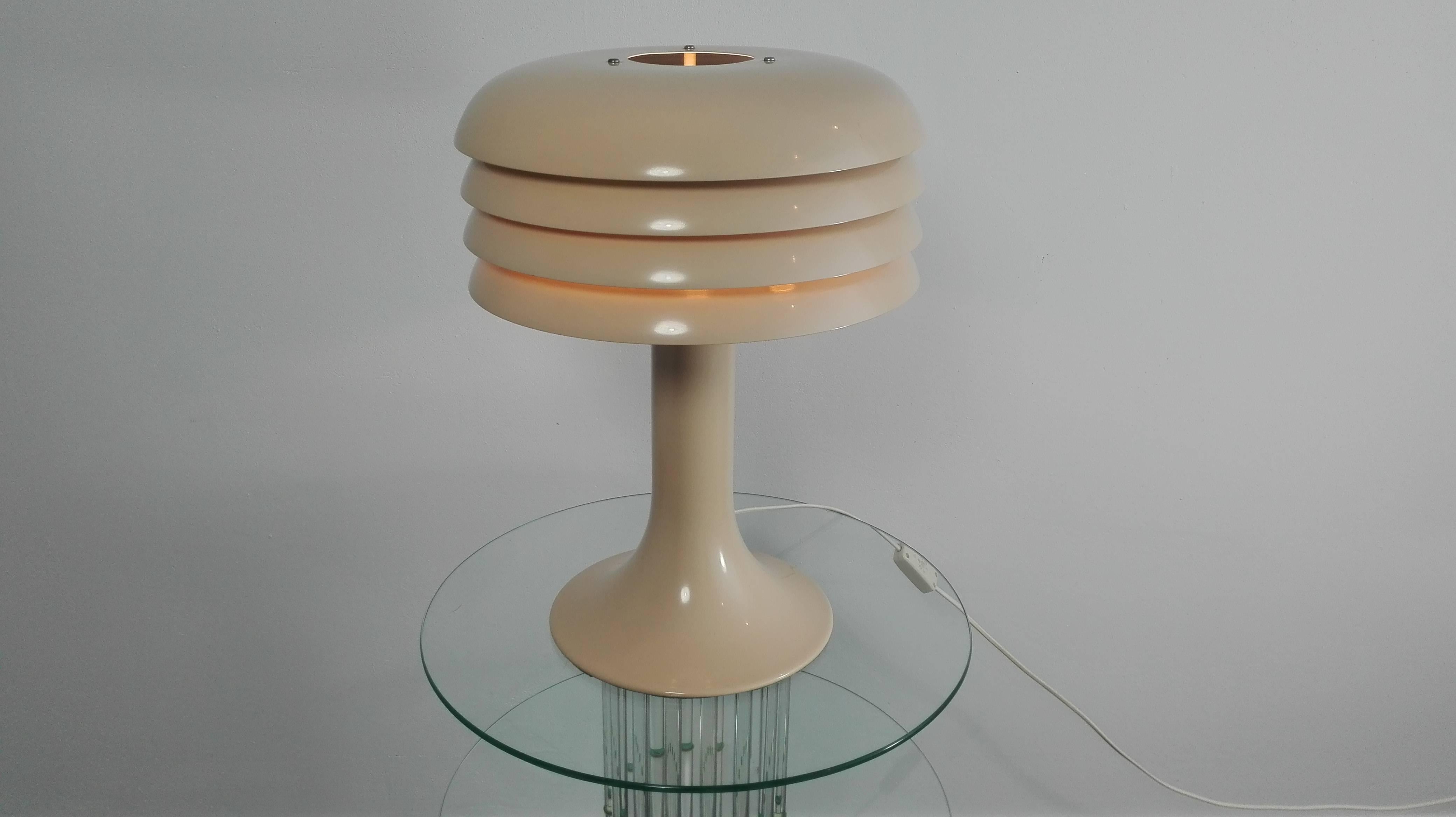 Hans Agne Jakobsson Lamingo Table Lamp 'BN 26' by AB Markaryd Sweden, 1960s In Good Condition In Westmaas, NL