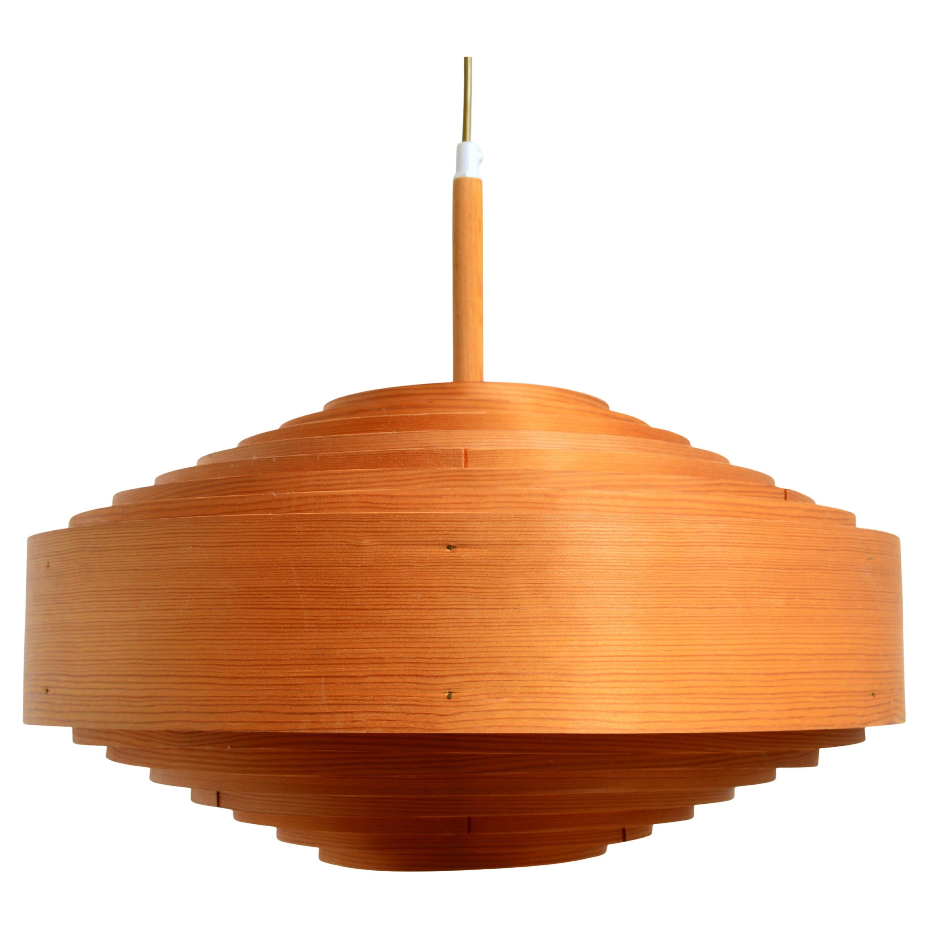 Hans-Agne Jakobsson, Large Pendant Light, Pine Veneer, Sweden, 1960s en vente