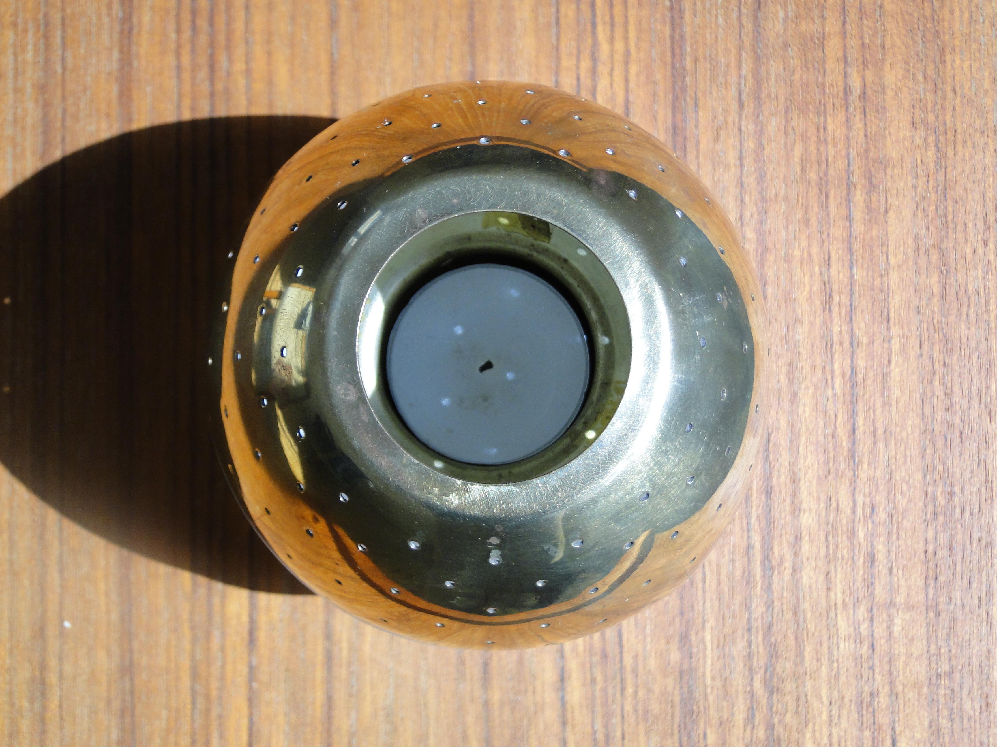 20ième siècle Hans Agne Jakobsson Markaryd Candle Lantern Tealight Brass Glass White Lamp en vente