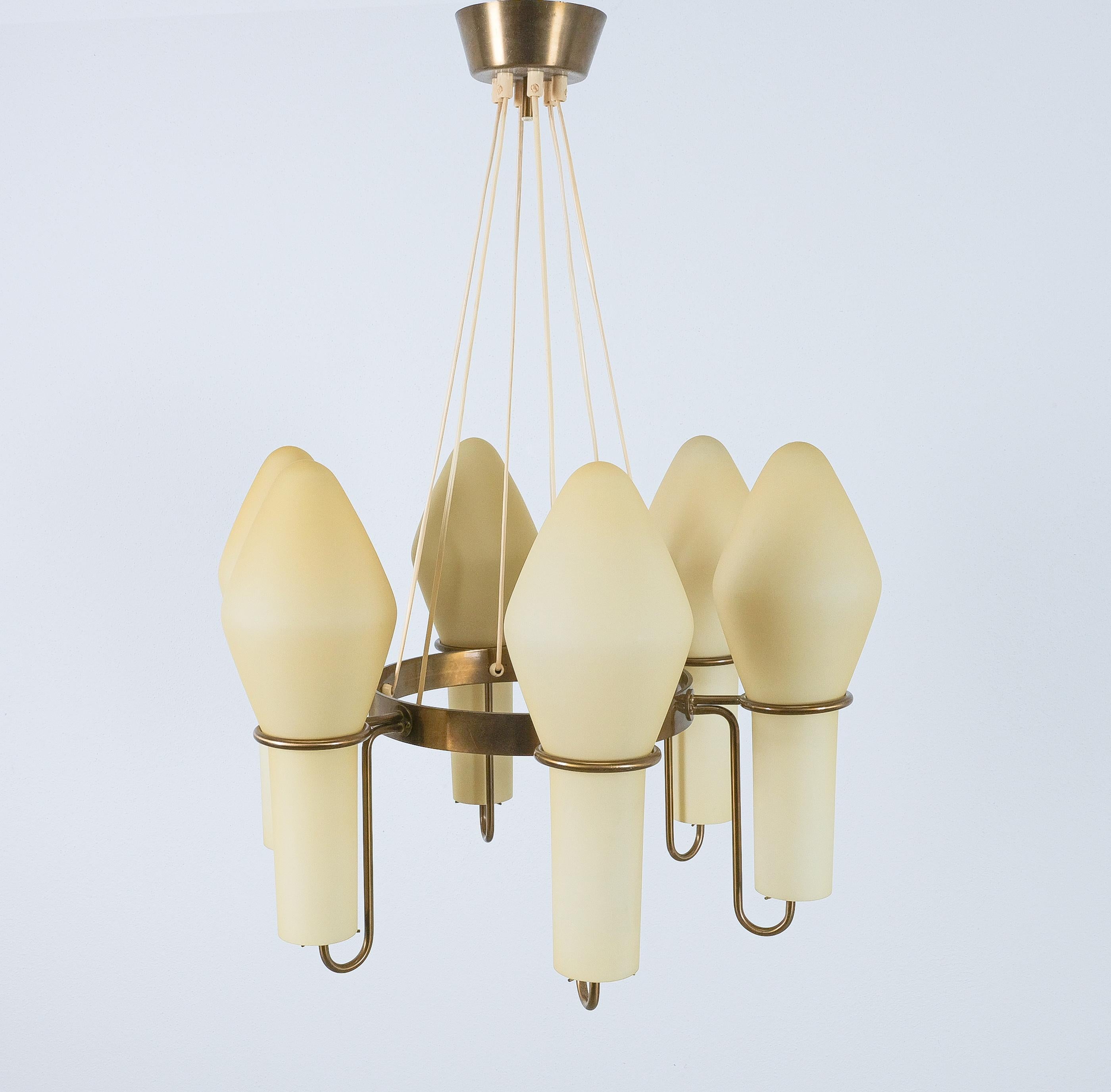 Hans-Agne Jakobsson Lustre Markaryd à six branches en laiton et verre, 1960 en vente 4