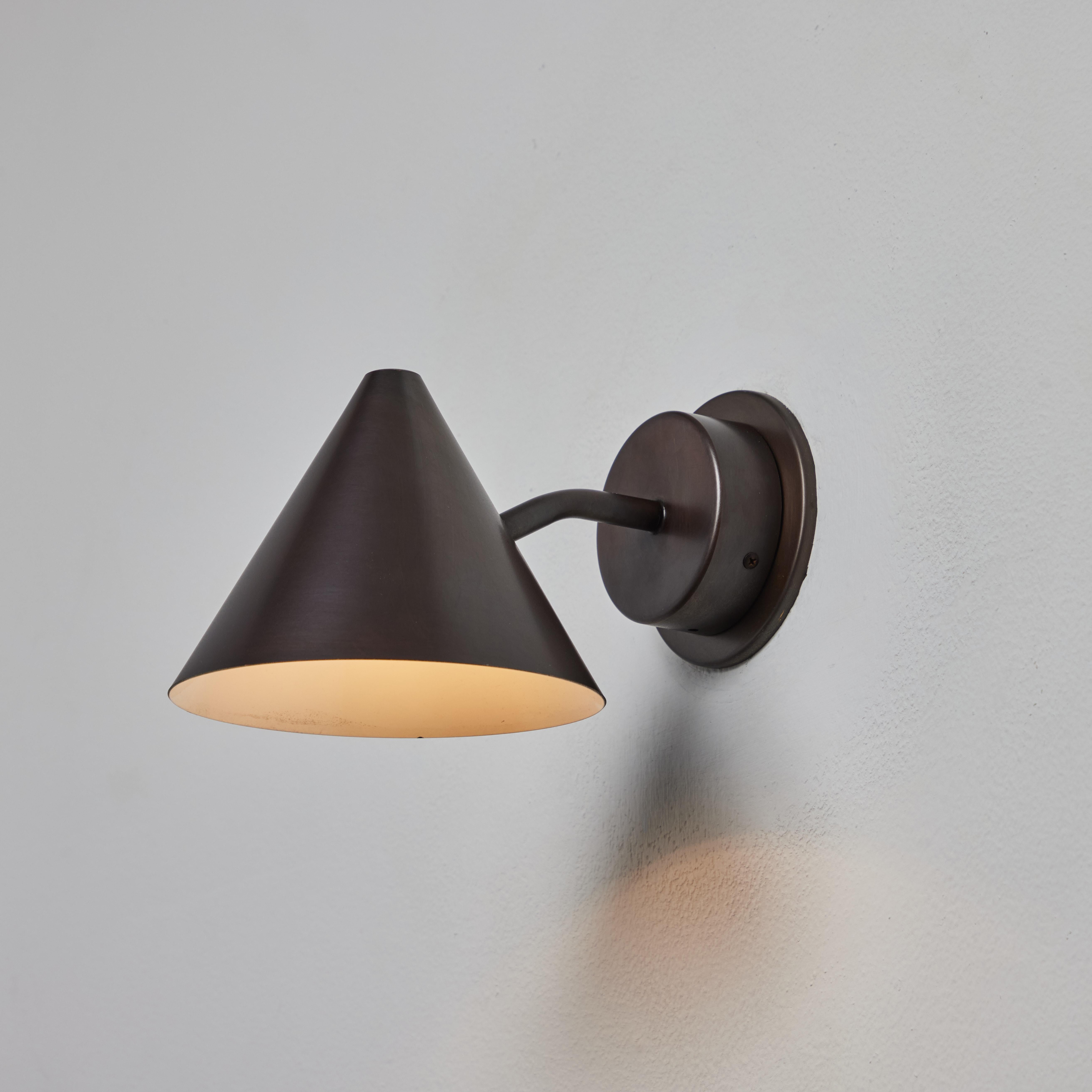 Lámpara de exterior Hans-Agne Jakobsson 'Mini-Tratten' Patinada Marrón Oscuro Escandinavo moderno en venta