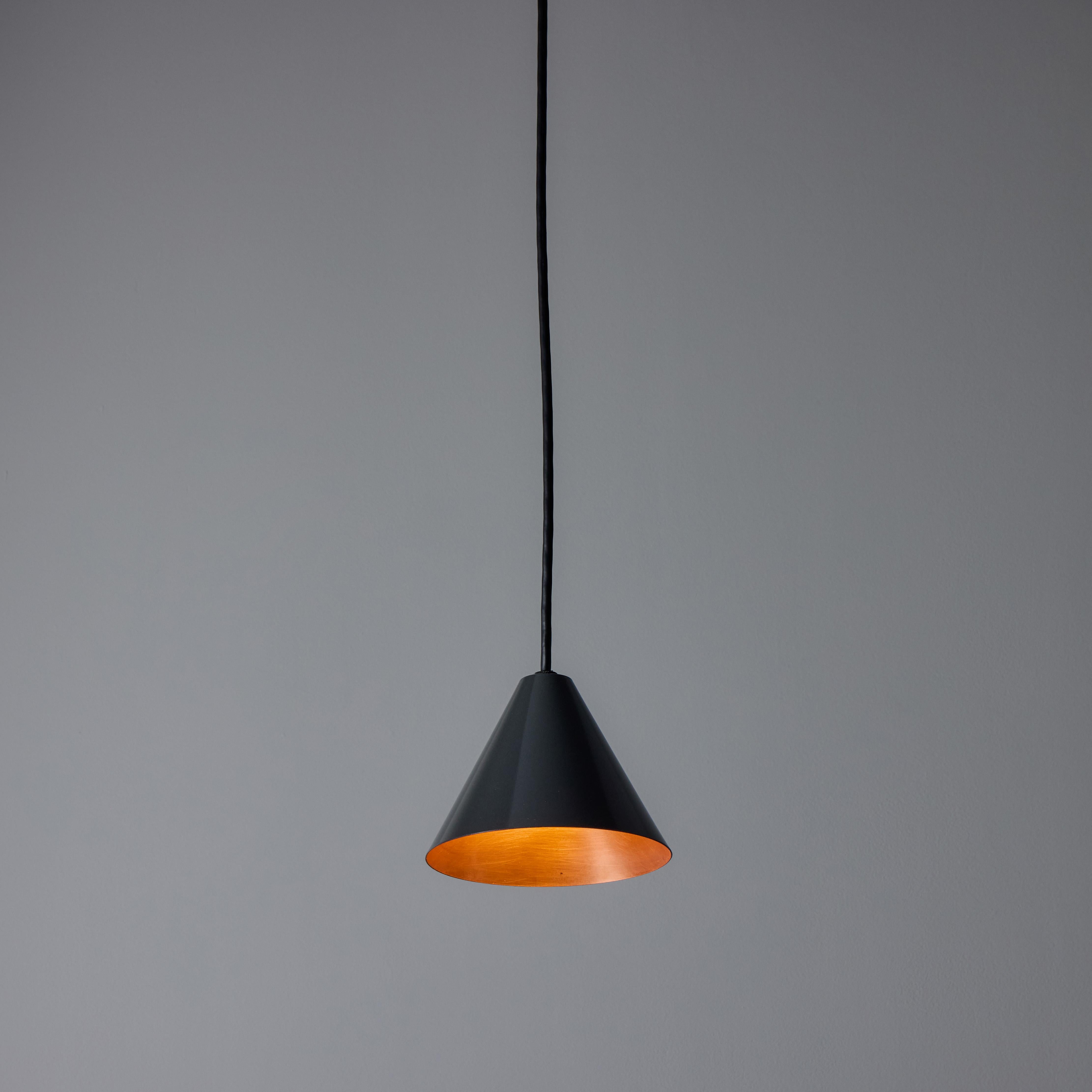 Pendentif Mini-Tratten de Hans-Agne Jakobsson en acier Neuf - En vente à Glendale, CA