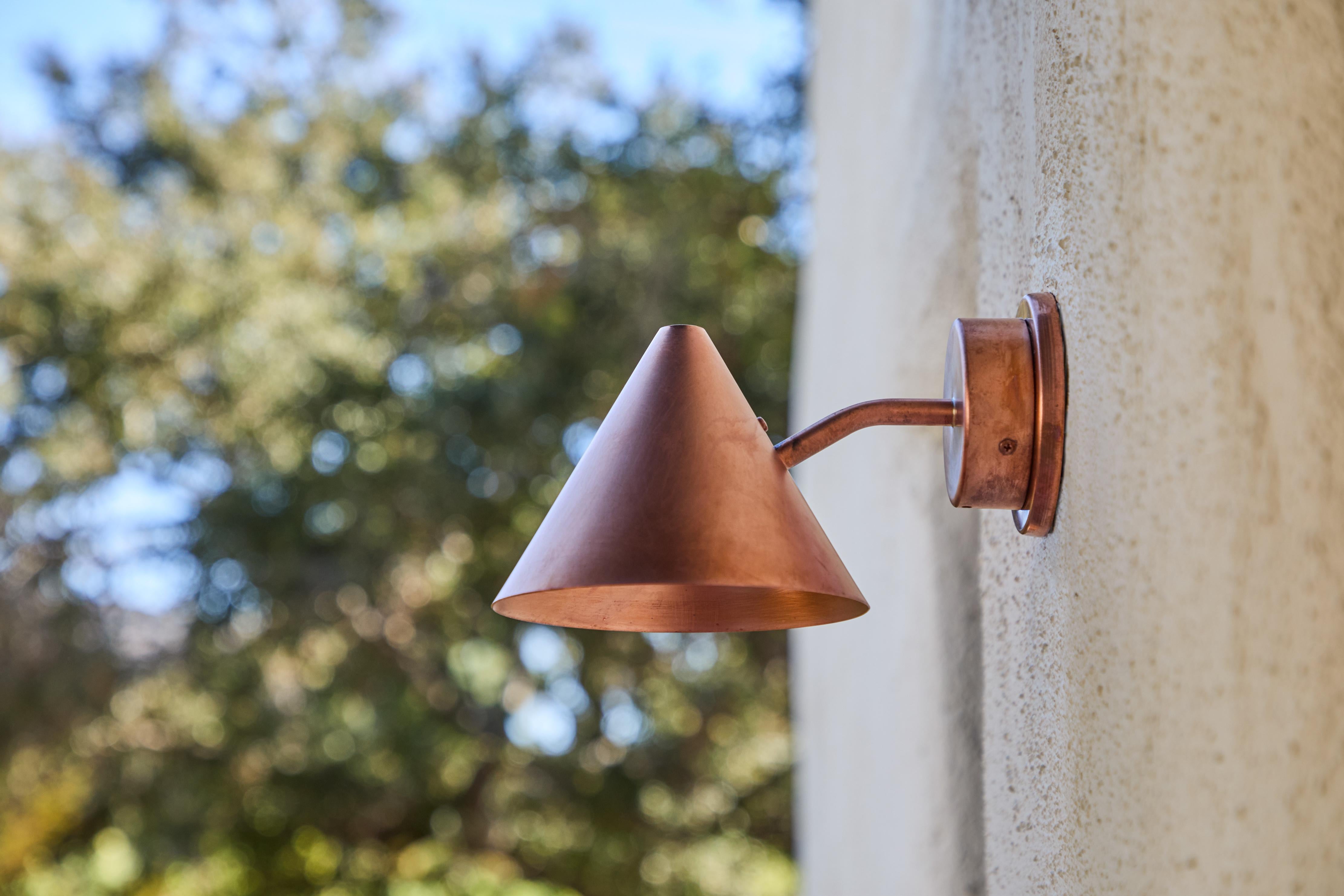 XXI secolo e contemporaneo Sconce da esterno in rame lucido 'Mini-Tratten' di Hans-Agne Jakobsson in vendita
