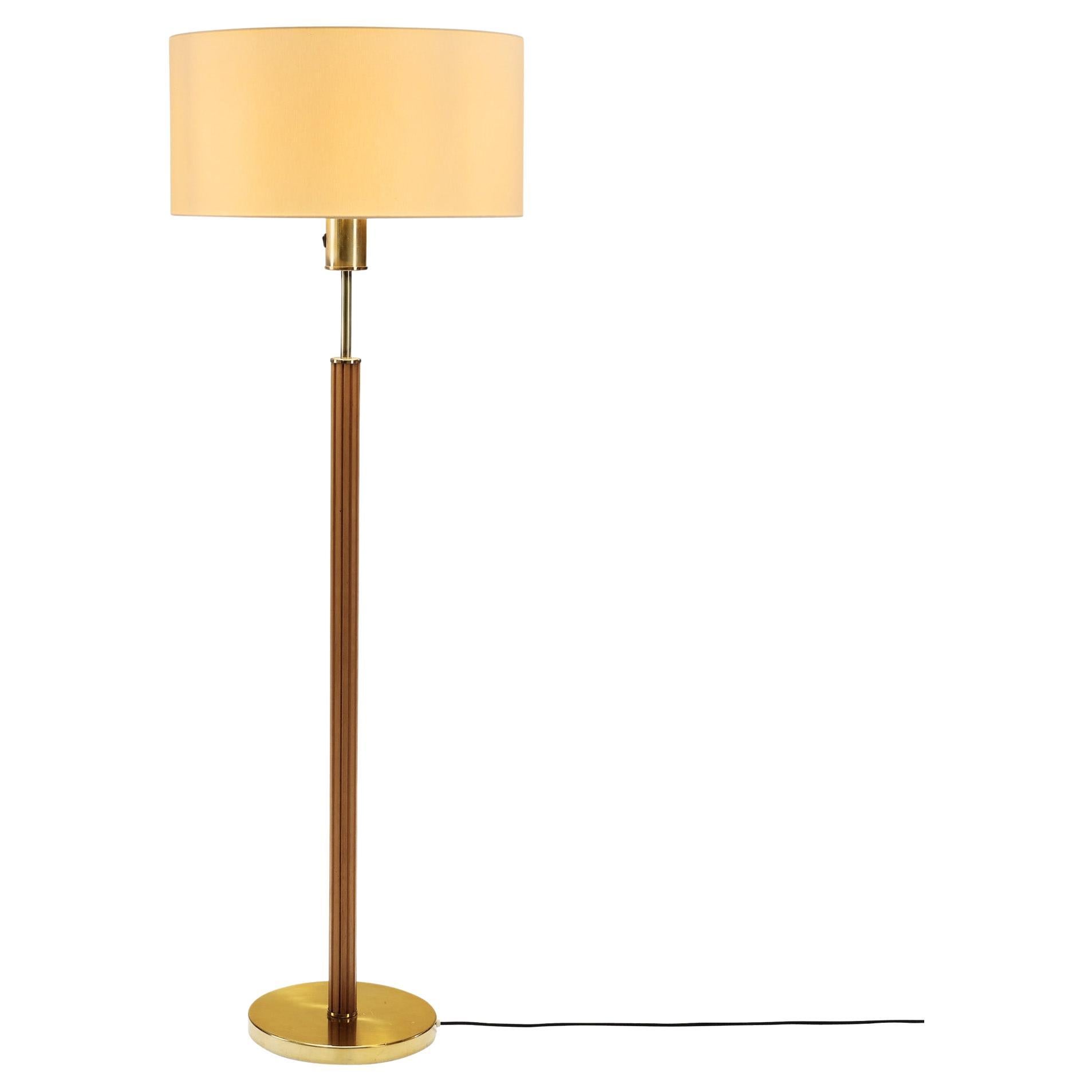 Lampadaire «7373 » de Hans-Agne Jakobsson pour Markaryd, Suède 20e siècle en vente